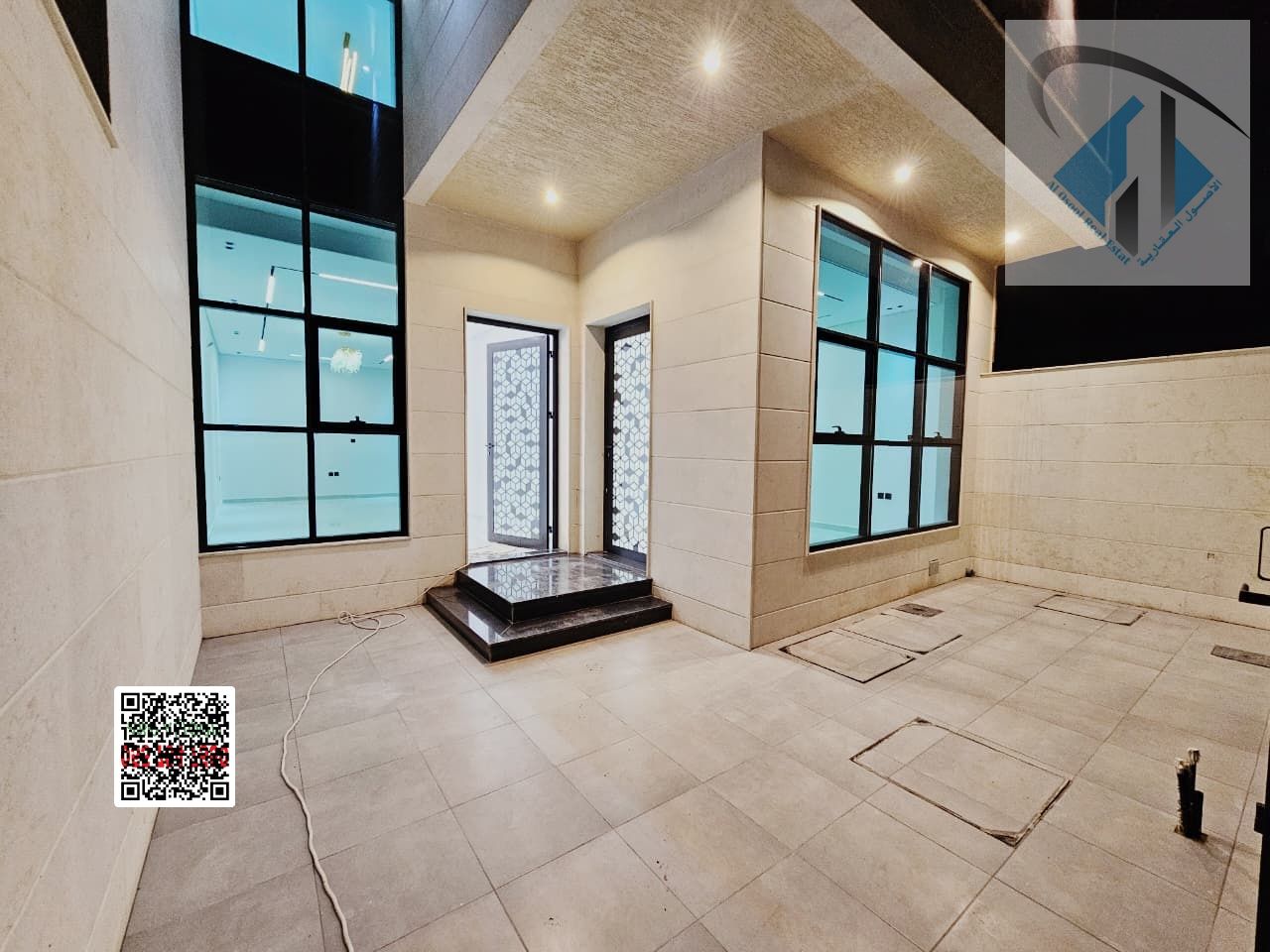 Modern luxury 3-story villa - registration fees included, excellent and negotiable price - freehold ownership for all nationalities