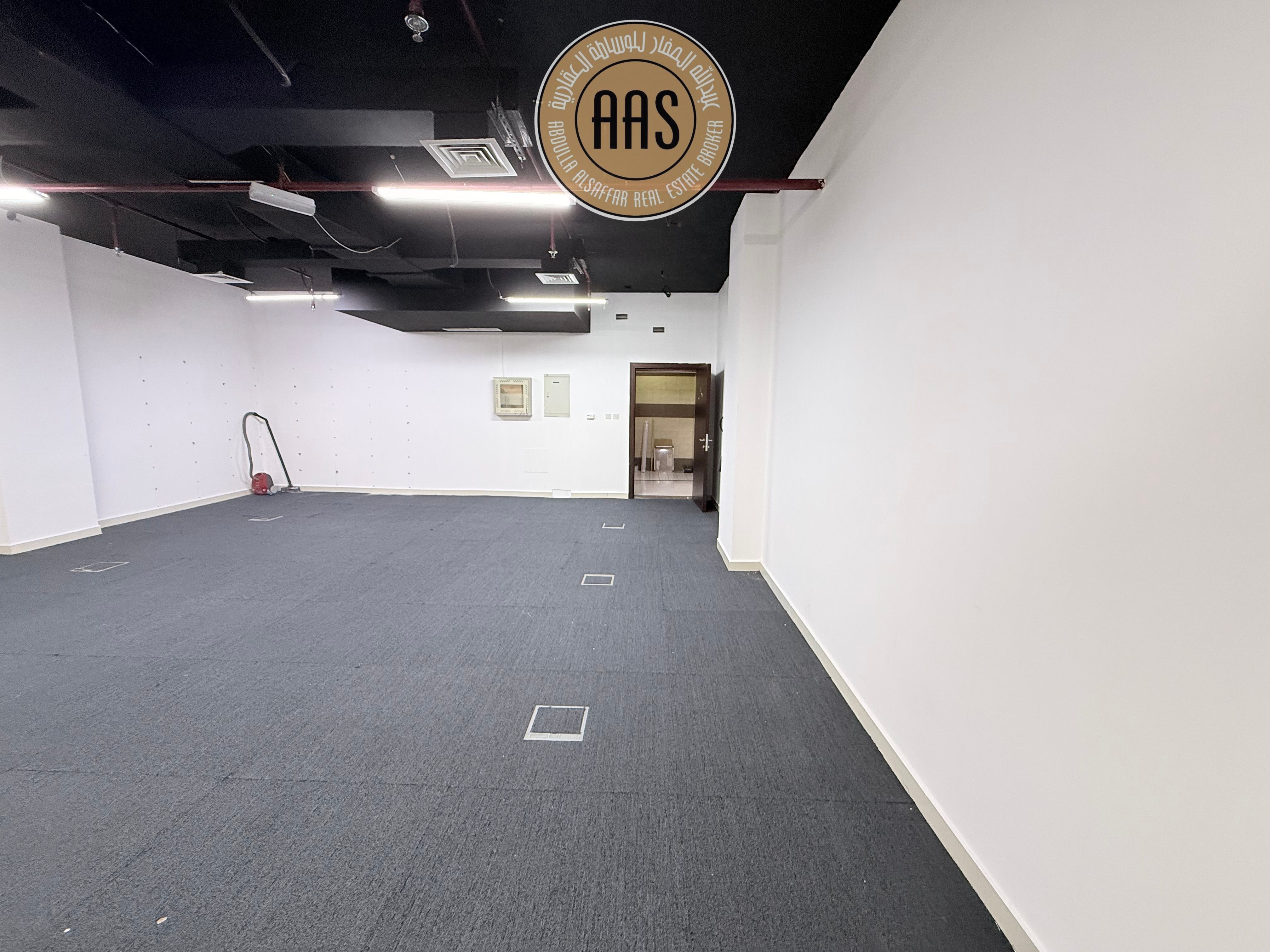 All Bills Including// Office Available for rent in dip1 area