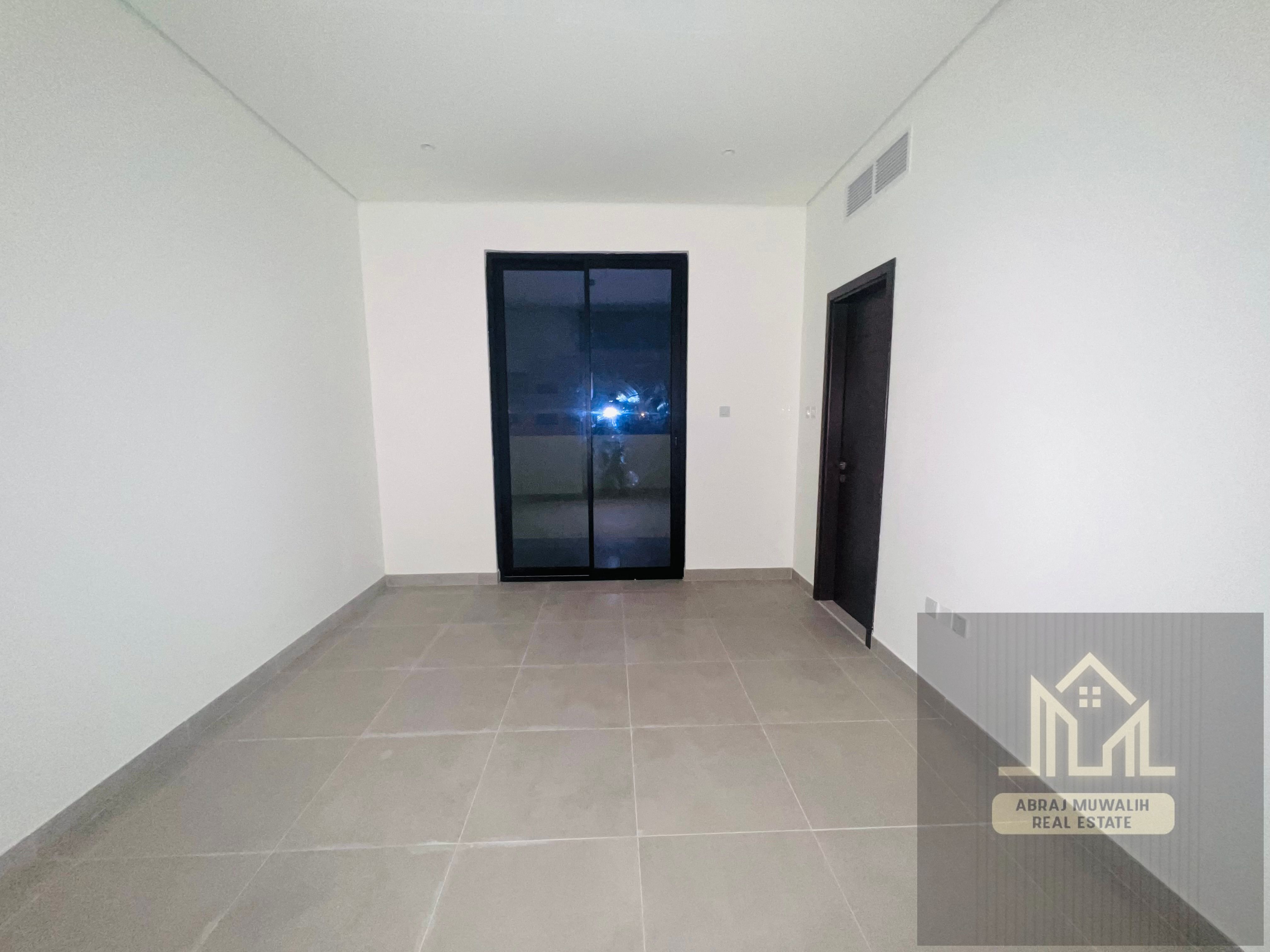 No Commsion !! No Deposit!! 12 Chq Payment!! Brand New