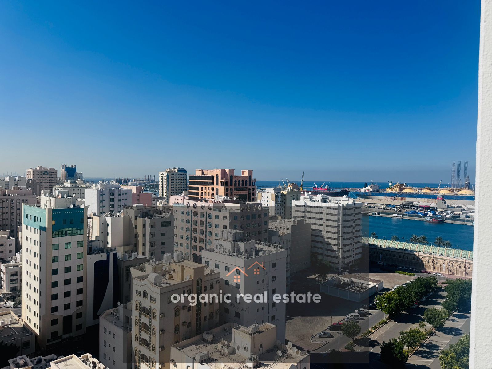 One Bedroom With Master Balcony Wardrobe In Mujjaha Area Sea view