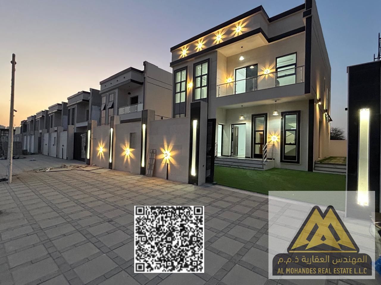 A distinctive villa with a practical design and a quiet location, ideal for family living, close to all essential services and major roads.