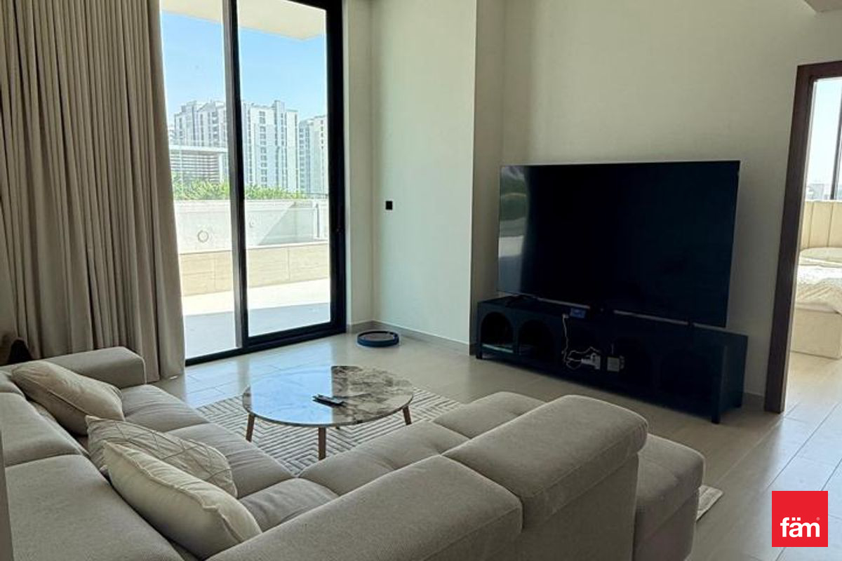 3br W/ Private Pool | Big Layout | Jvc