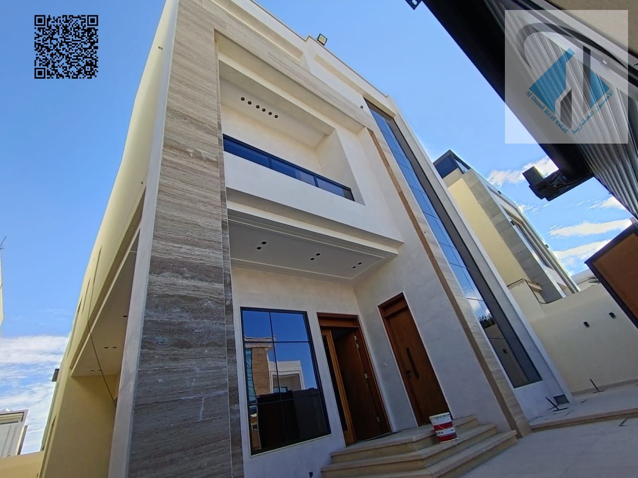 BRANDNEW villa 7bhk with elec and water super delux finish