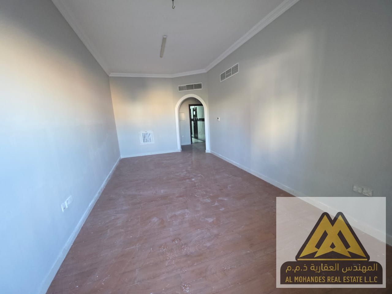 High-end finishing | Central air conditioning | Very clean building | Prime location | Balcony