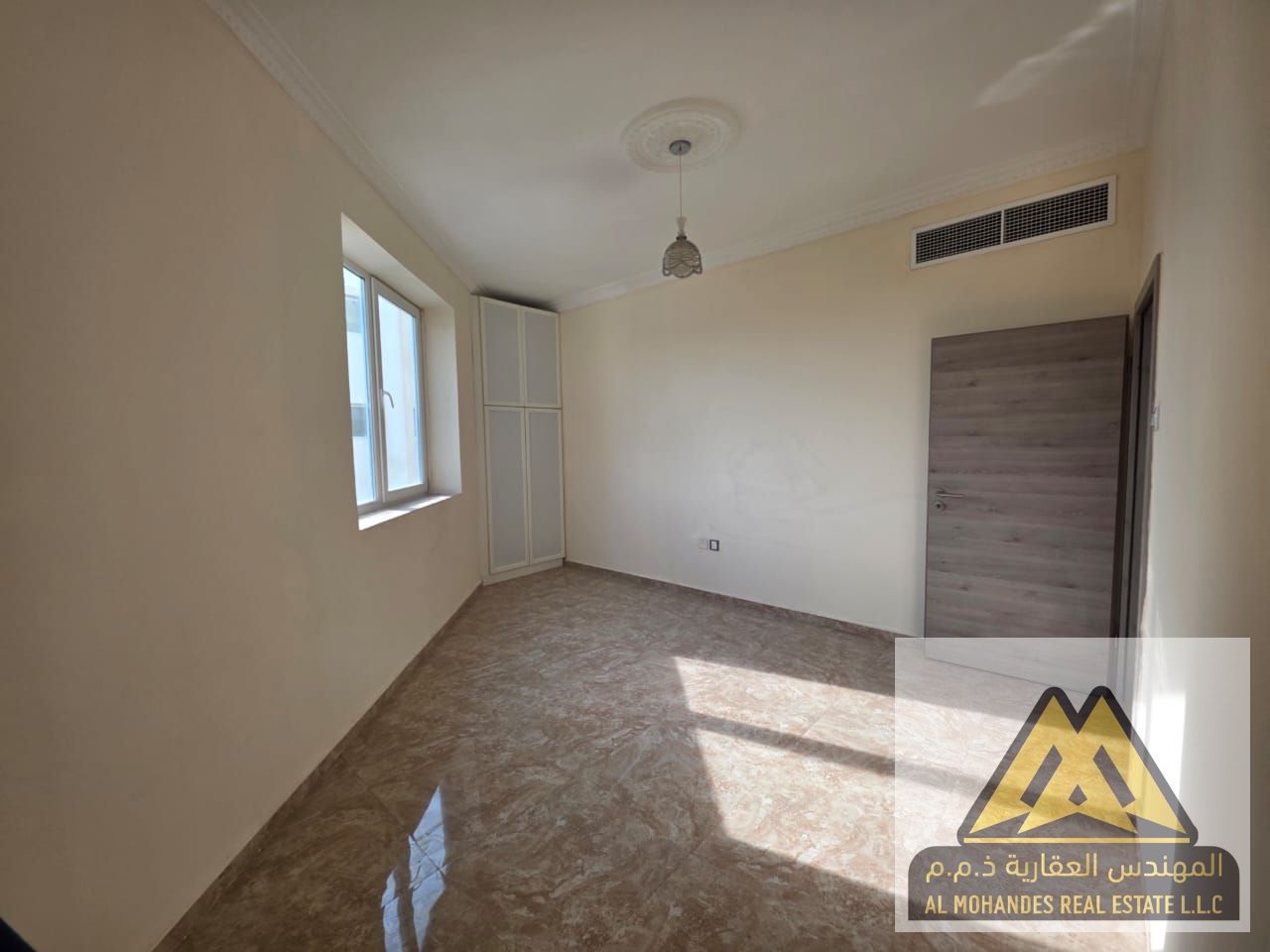 Second occupant | Central air conditioning | Excellent space | Good finishing