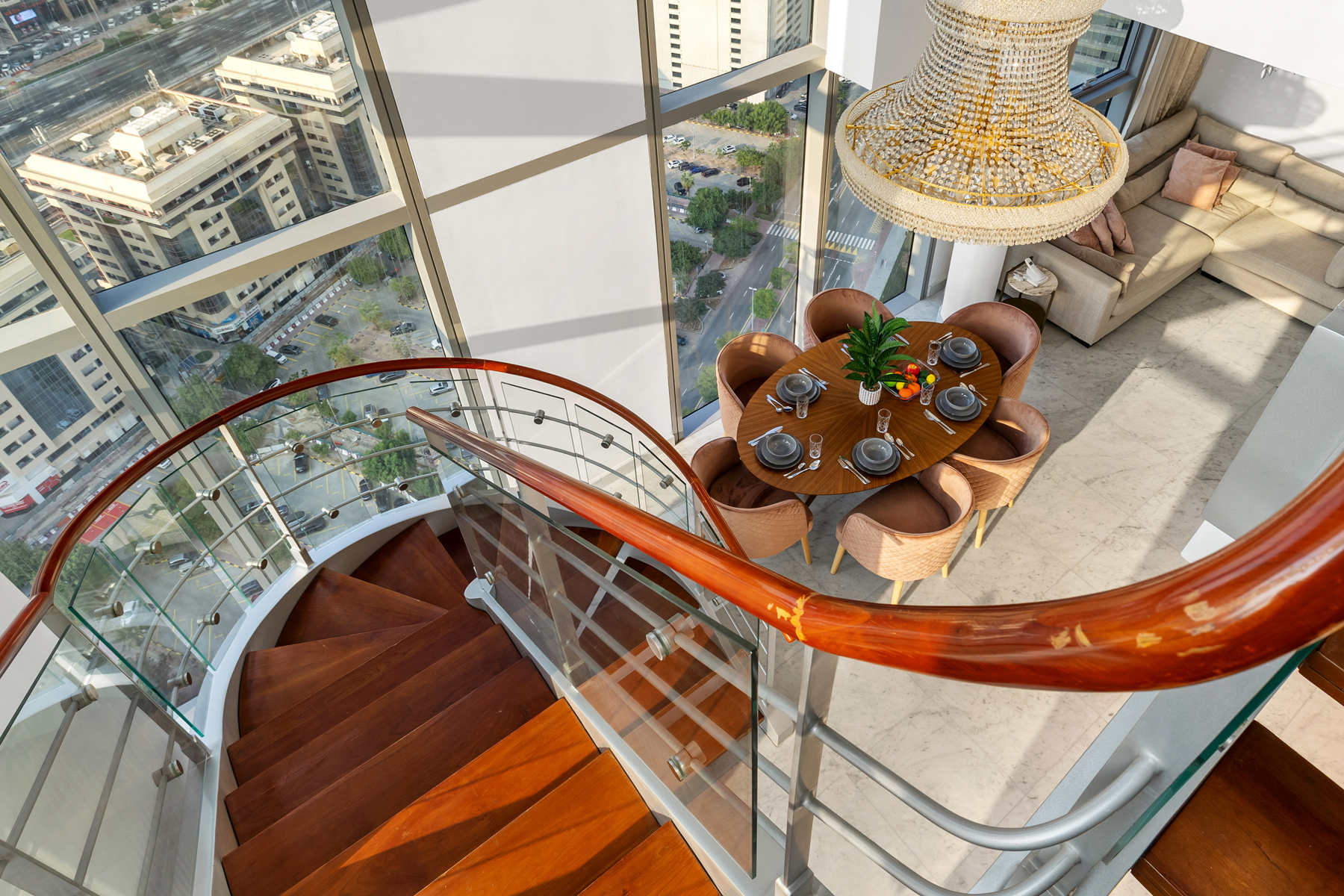 2 BR Duplex Downtown Skyline View | Bright and Spacious Layout