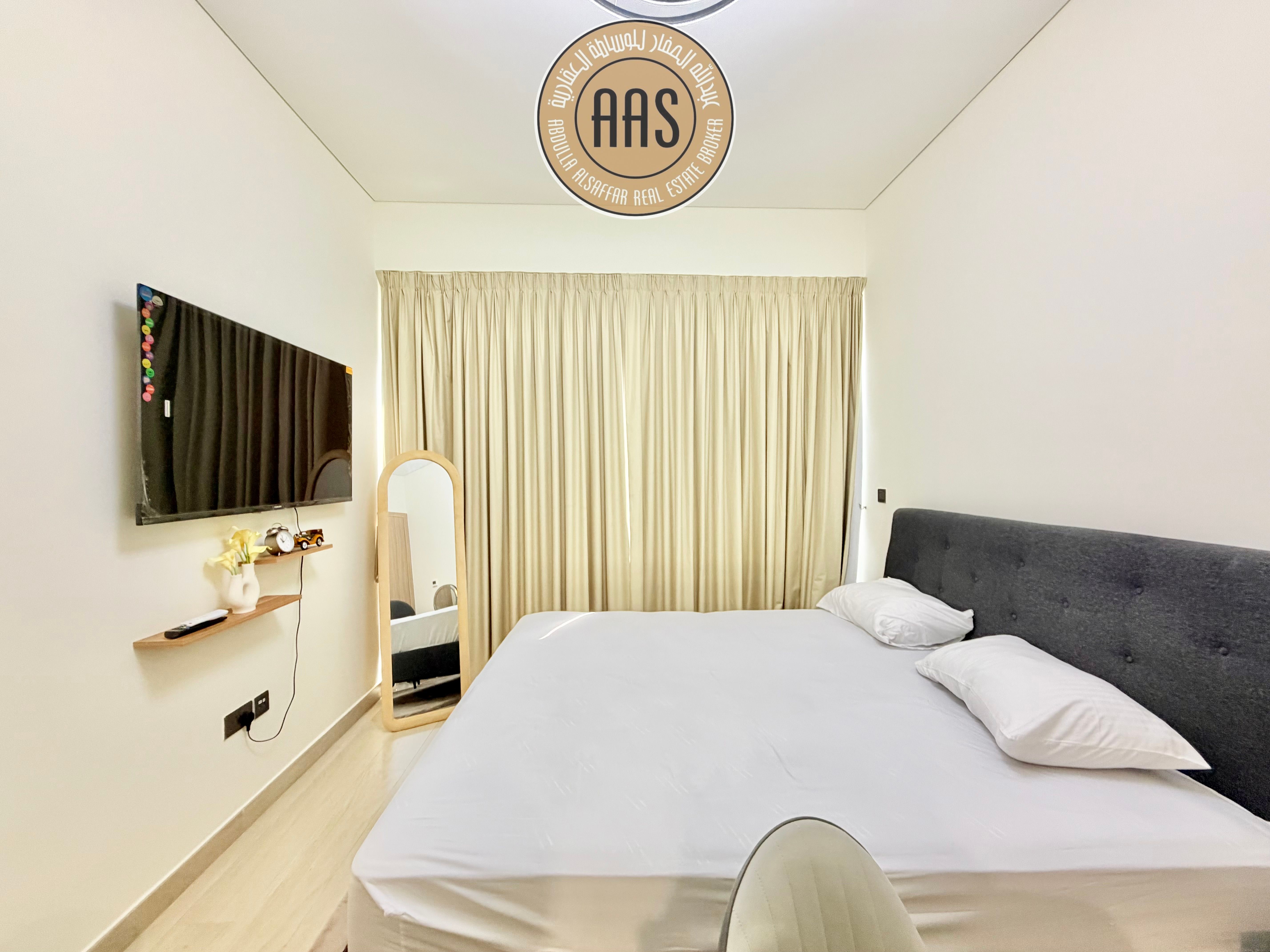 Boulevard view •• chiller free •• fully furnished studio •• good size •• modern layout •• ready to move