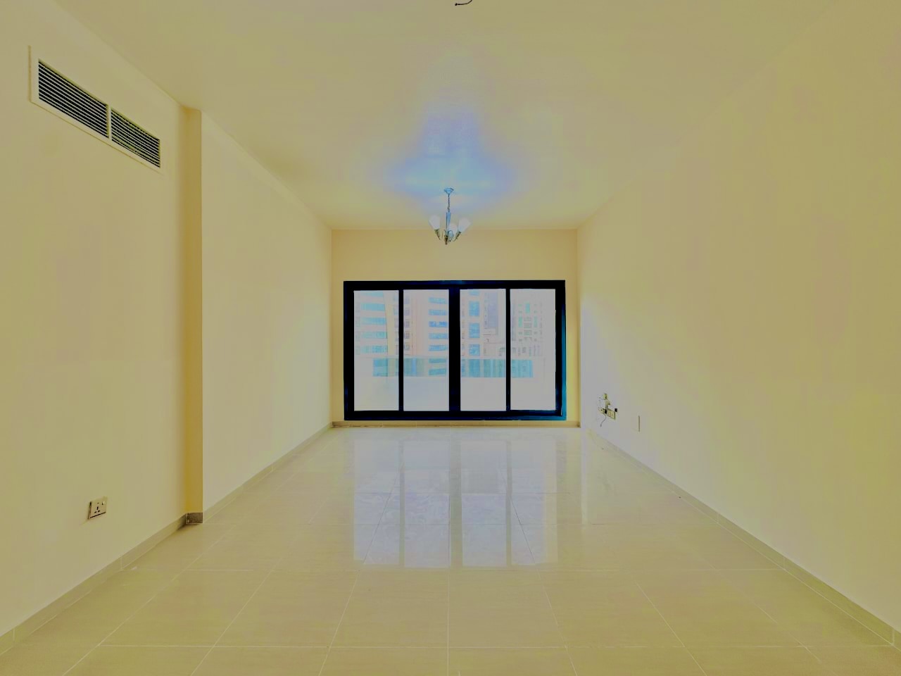 10 days free Very luxurious 1 badroom hall close hall open view balcony near to bus station