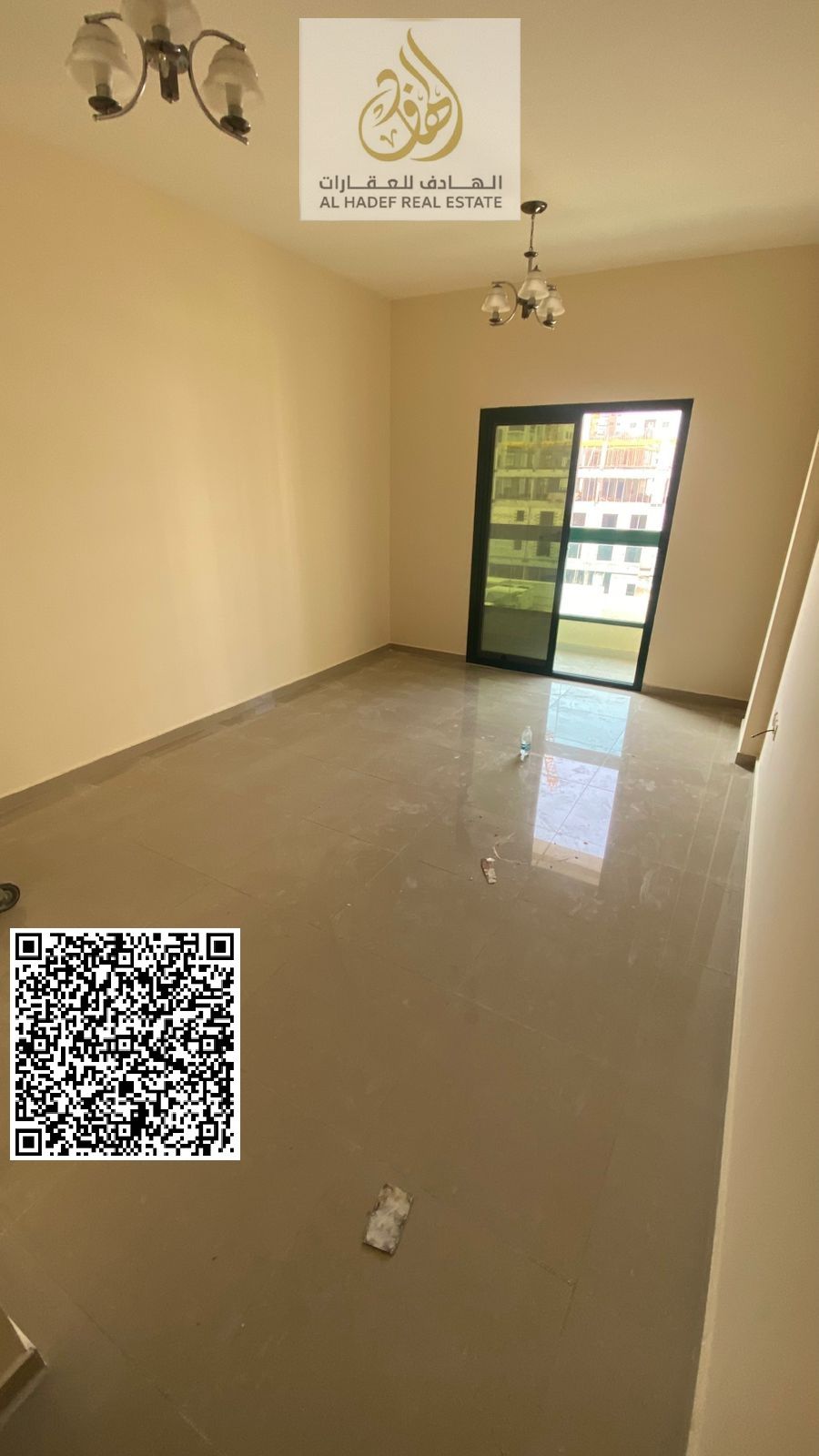 For annual rent in Ajman, Al Nuaimiya 1 area, on Al Ittihad Street, next to Royal Furniture, near Al Hikma School. One bedroom, living room, two bathr