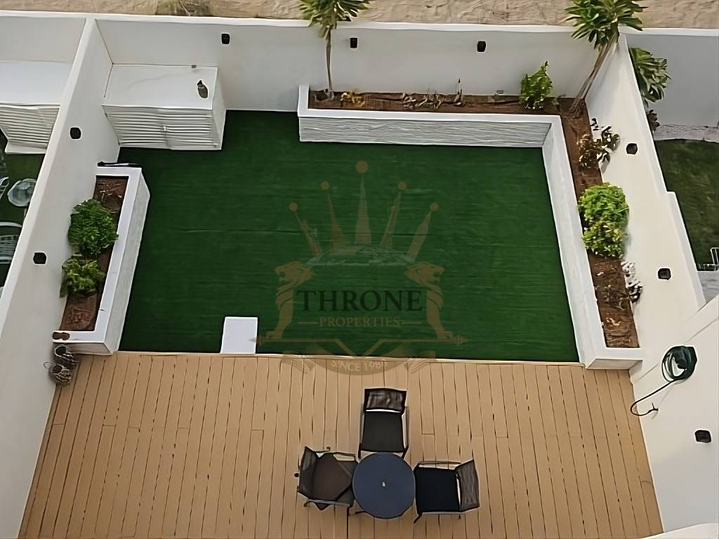 Spacious 5BHK| Closer to Park| Near Amenities