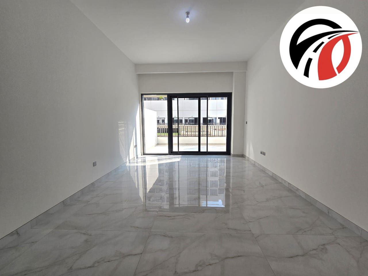Modern Vastly Spacious Brand New Studio Apartment, Chiller Free, Ready to Move