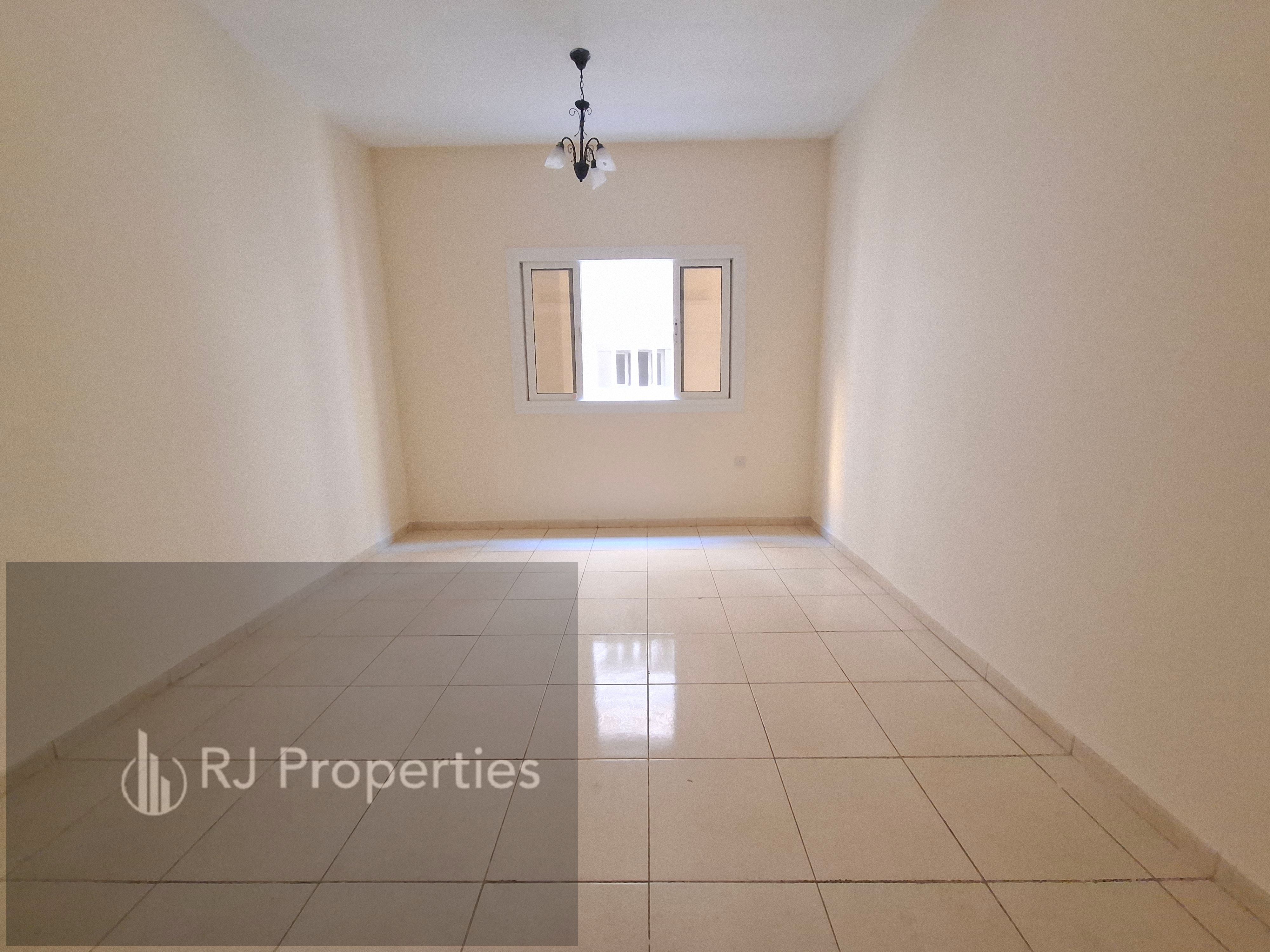Very spacious luxury 1bhk 2WISHROOOM READY TO MOVE IN FAMILY BUILDING ONLY JEST 38k