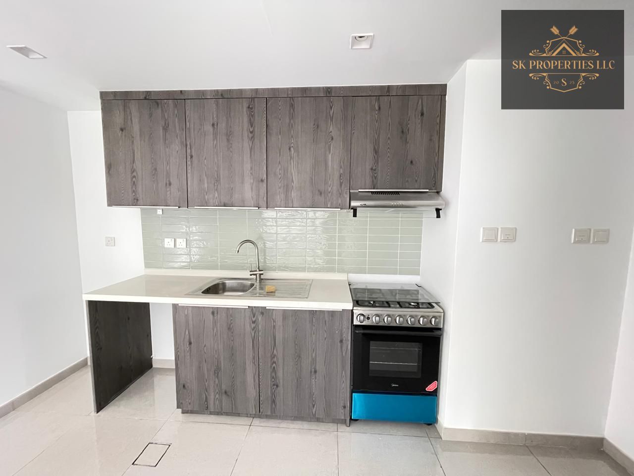 Modern 1-Bedroom Apartment with Boulevard View | AED 59,000 Yearly | 4 Cheques