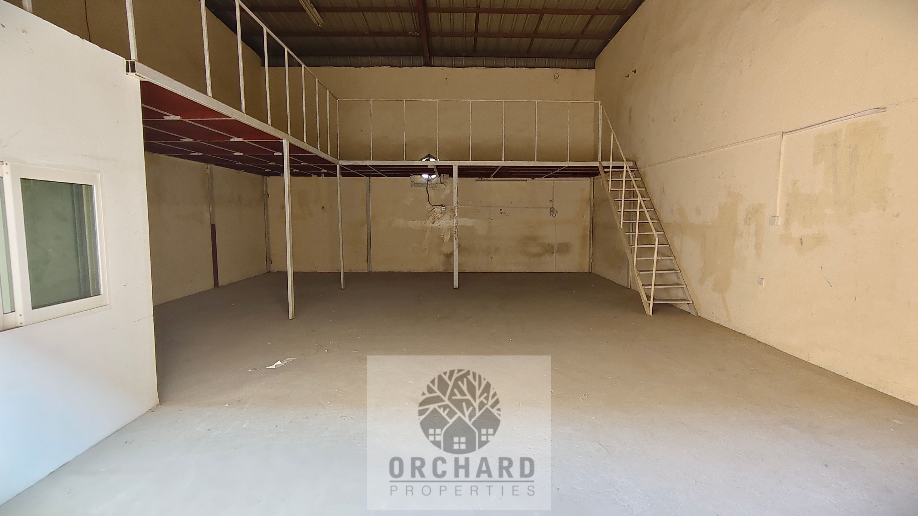 Cheap Offer/warehouse with mezzanine/ electricity rent 65k