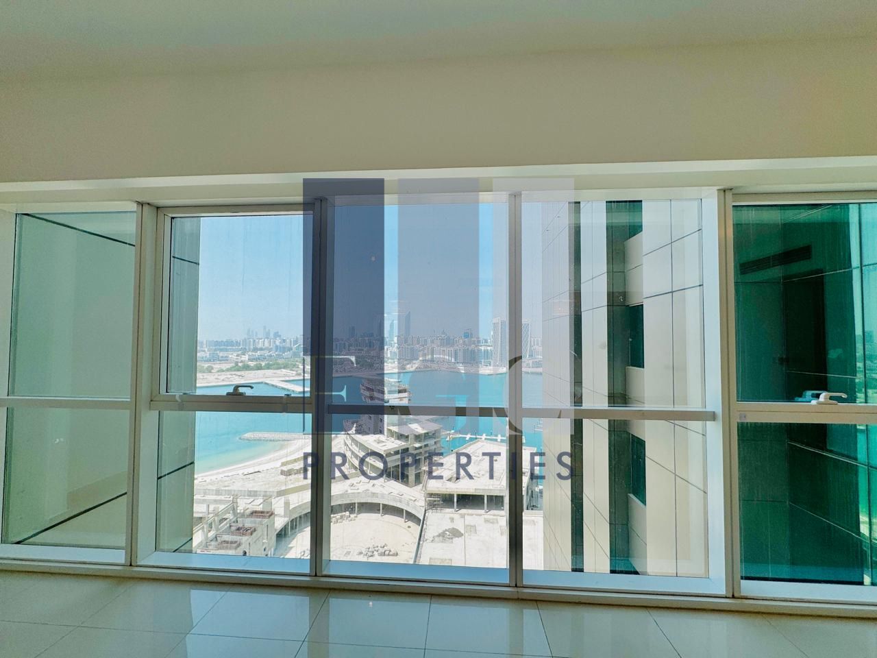 Captivating 3BD+Maid | Panoramic Island View