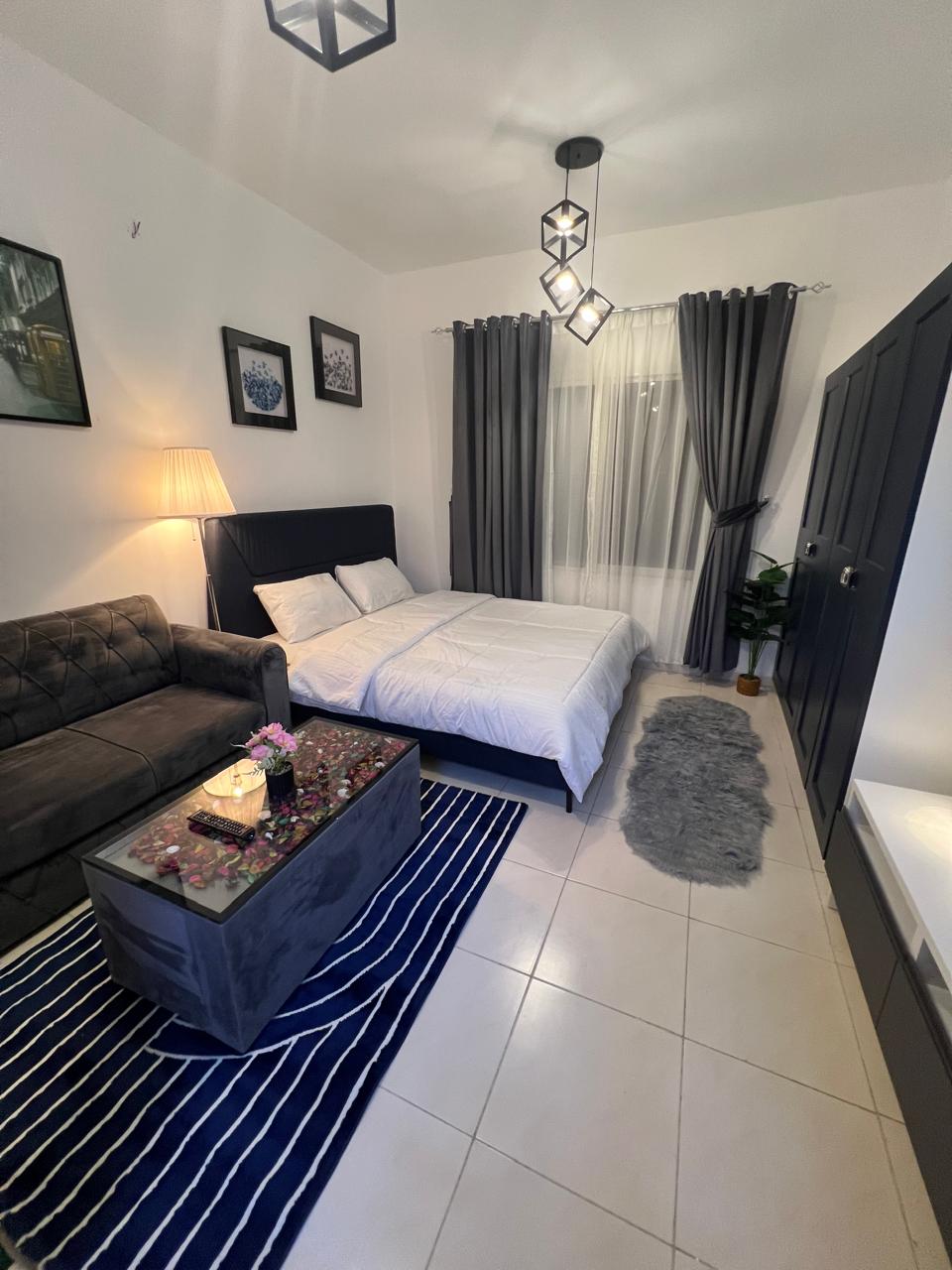 First studio apartment, very lively area next to the courthouse