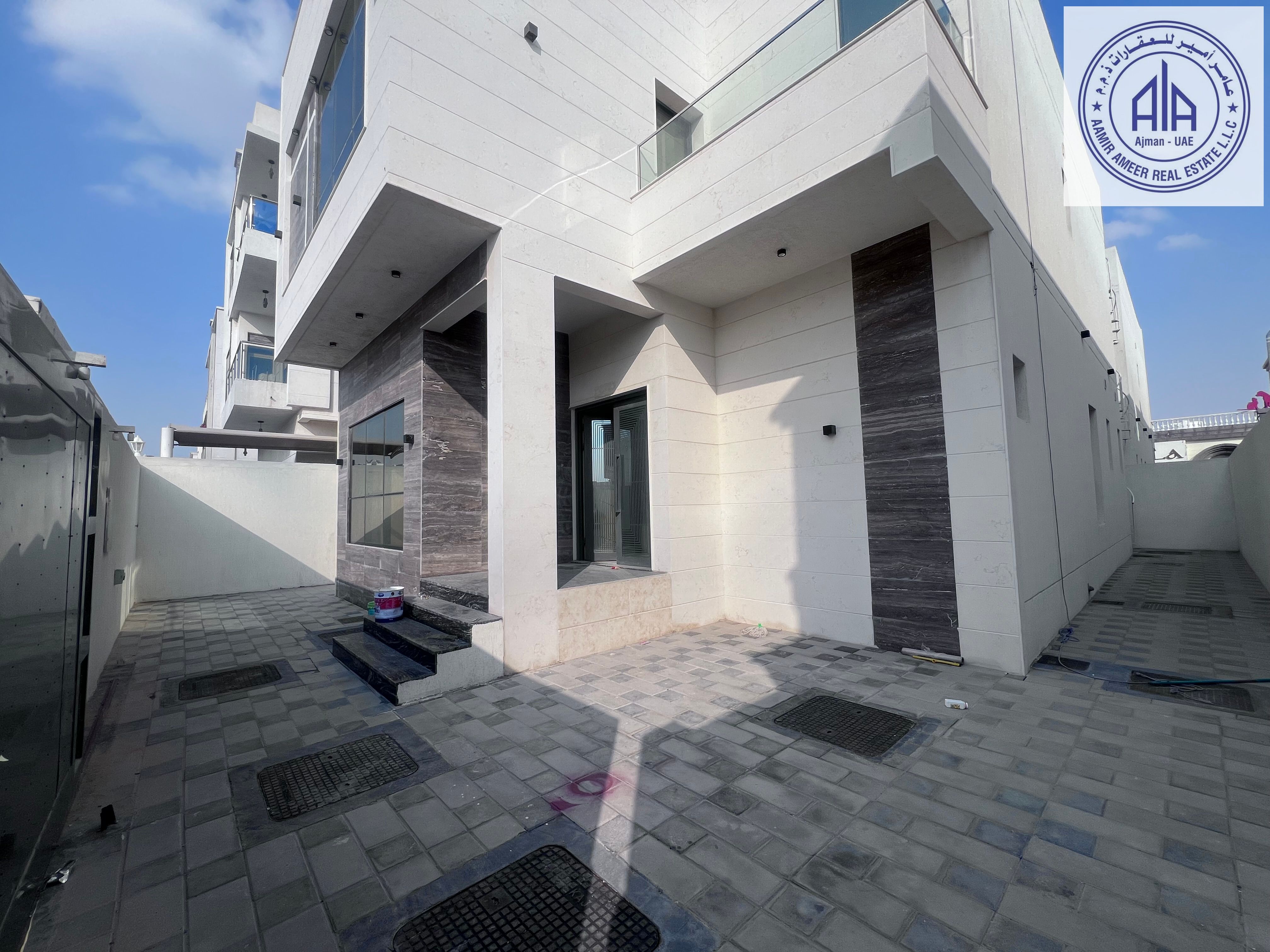 Stunning 5-Bedroom Villa in Al Yasmeen