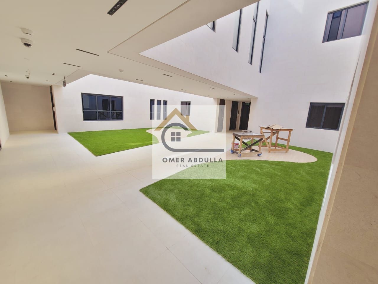Brand new Luxury 1bhk Apartment with balcony,wardrobes and covered parking In university road