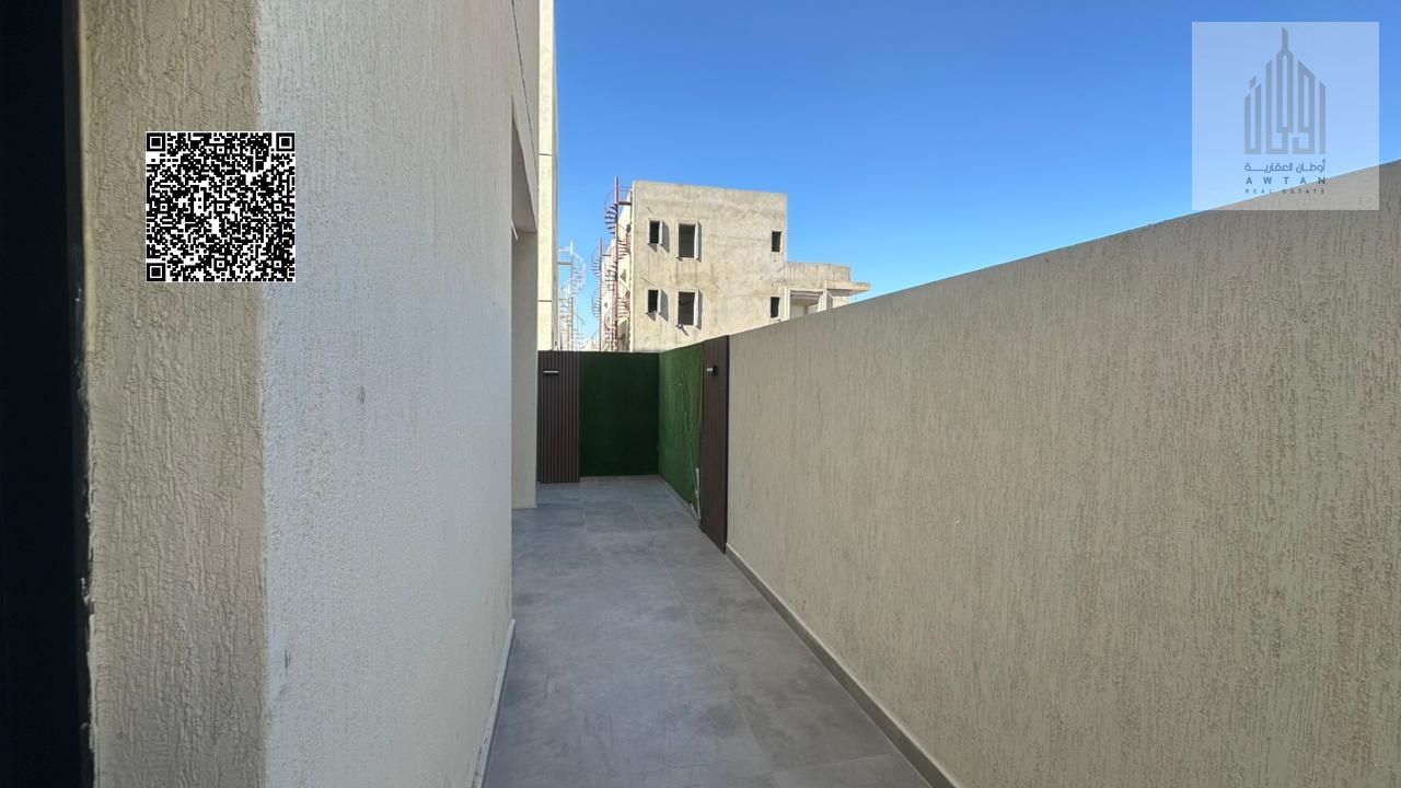 A distinctive villa for sale in the Al Bahia area, strategically located on a corner lot, combining spaciousness, practical design, and high privacy.