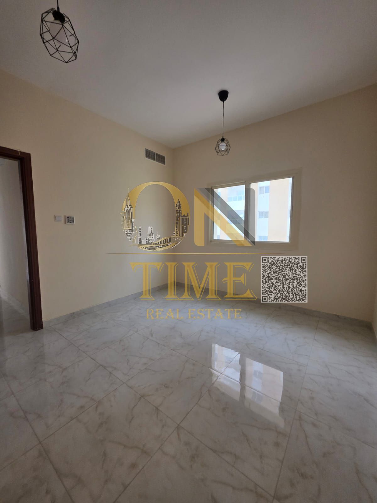 Large area / Prime location / Close to all services