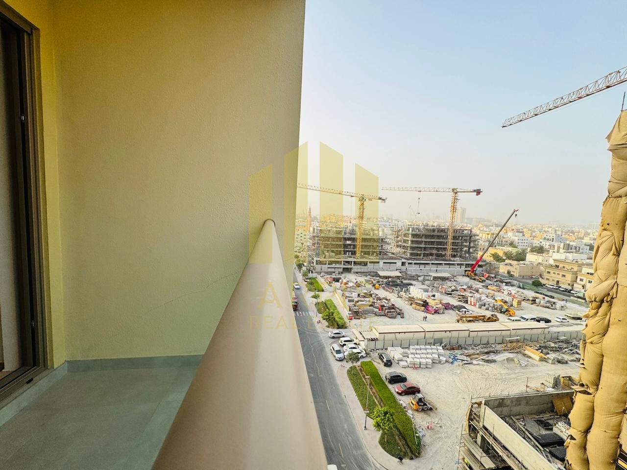 BRAND NEW BUILDING | KITCHEN APPLIANCE | FULL FLOOR AMENITIES