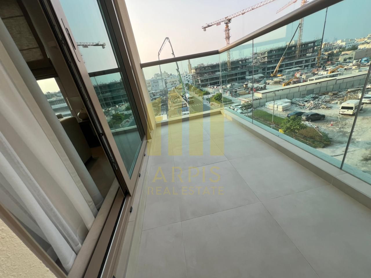BRAND NEW BUILDING | FULLY FURNISHED | NEAR TO METRO