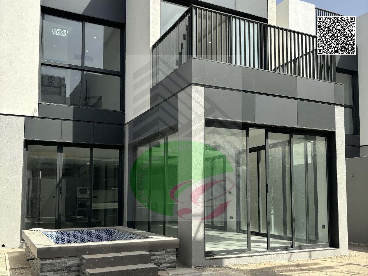 Exclusive Townhouse with Private Garden and Pool, Al Zorah