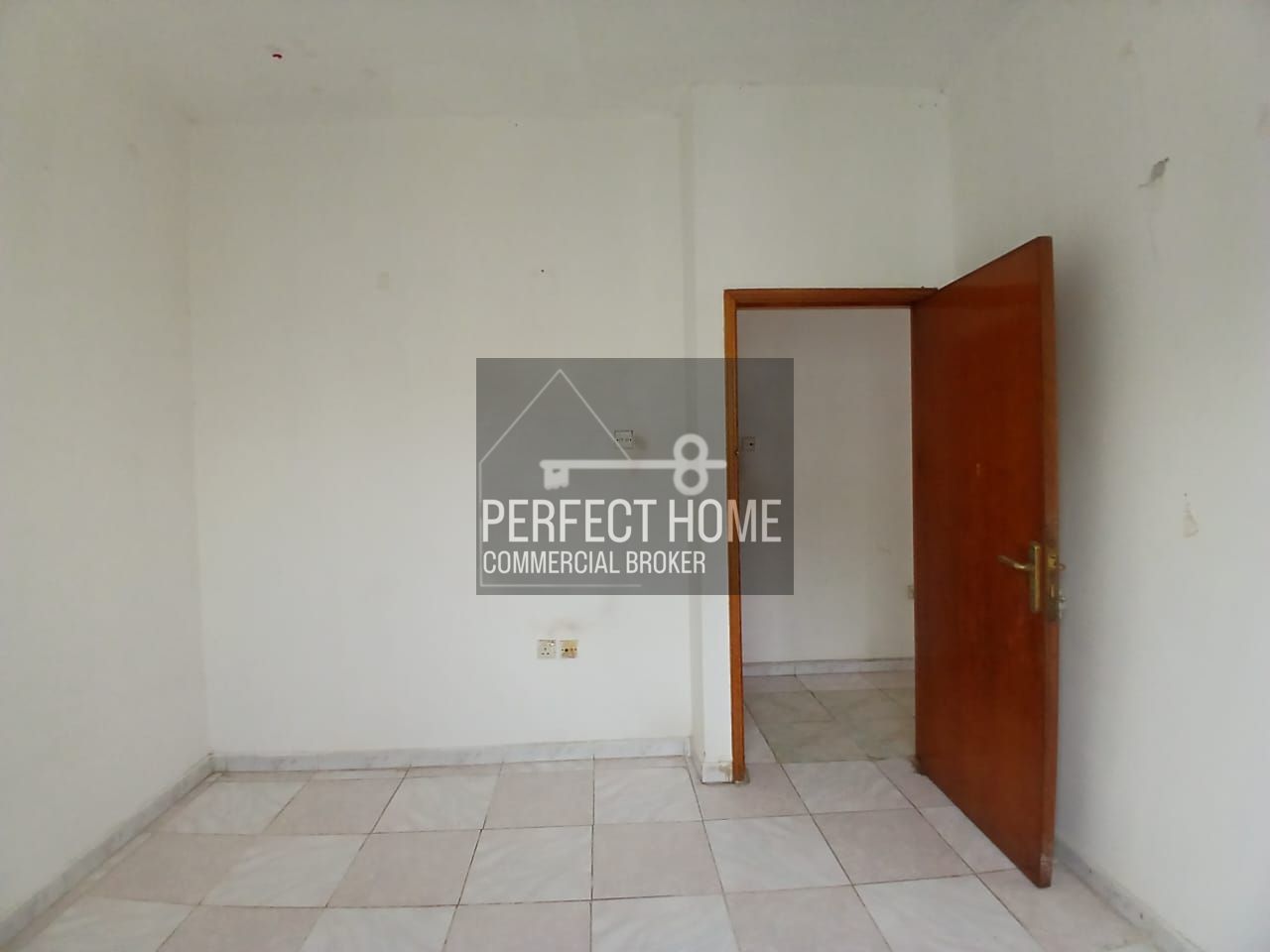 Spacious 1Bhk with huge balcony 4 to 6 cheques payment in Al nabba area sharjah.