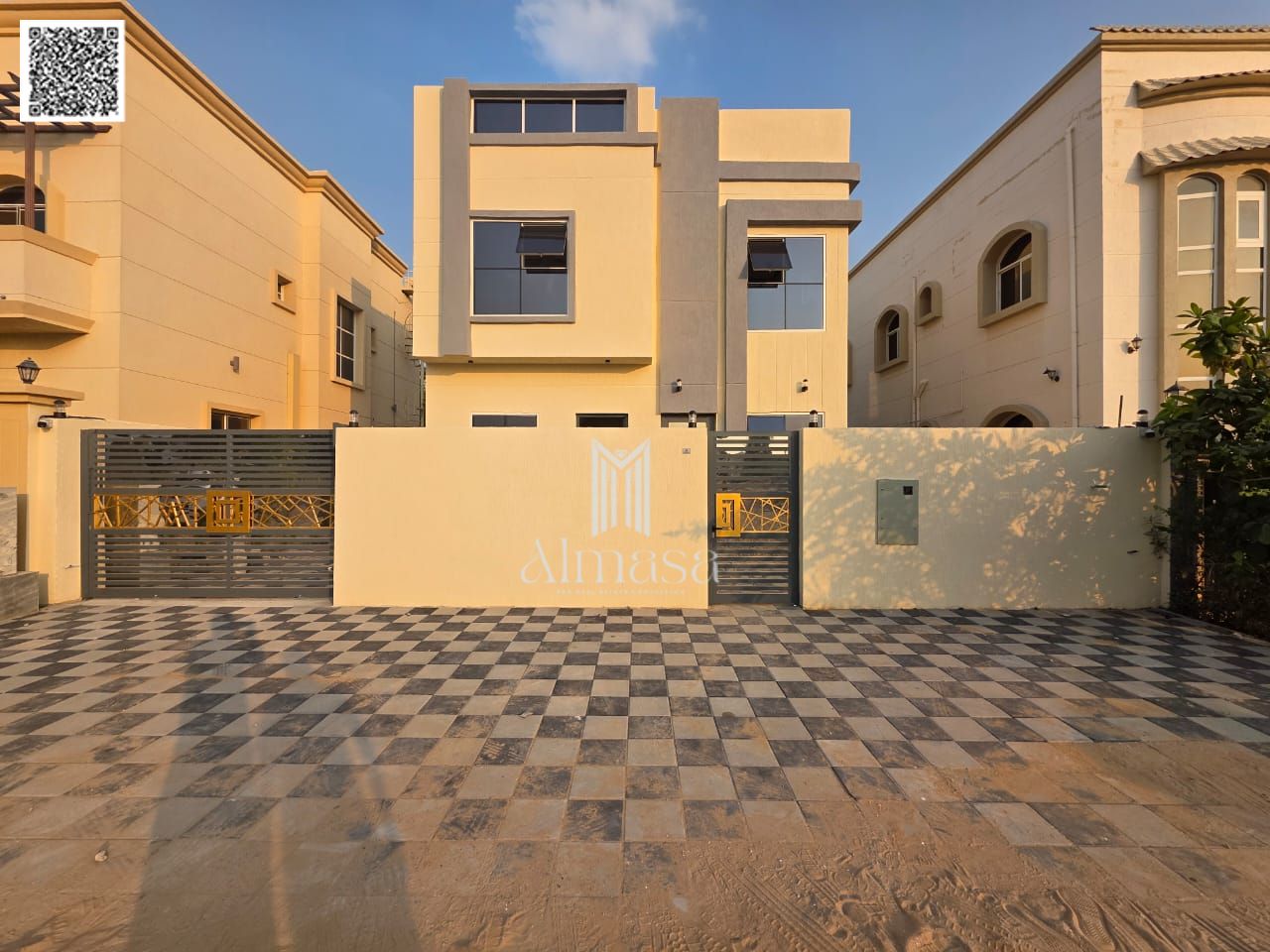 A unique opportunity to own a luxurious villa with super deluxe finishing | Attractive price | Large yard | Close to Sheikh Mohammed Bin Zayed Road