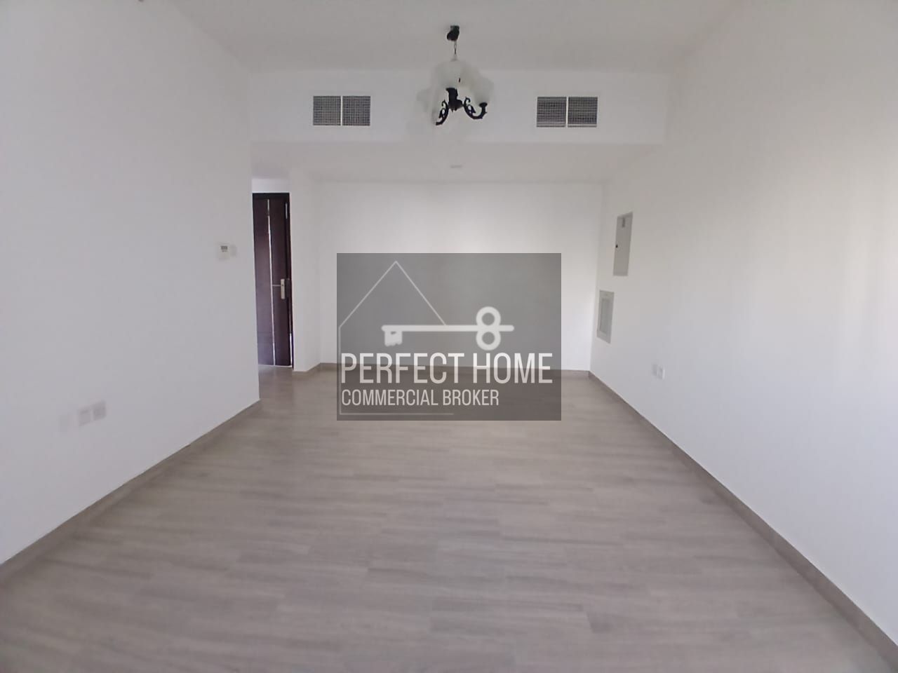 WELL MAINTAINED 2BHK FLAT APARTMENT IN NABBA AREA SHARJAH YEARLY RENT 35K