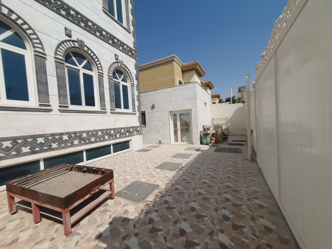 Levish 8bhk villa hoshi