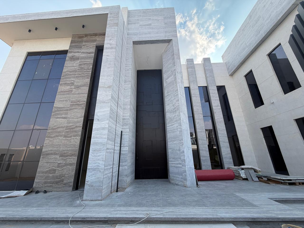For sale luxury villa with distinctive finishes in Al Hoshi special opportunity
