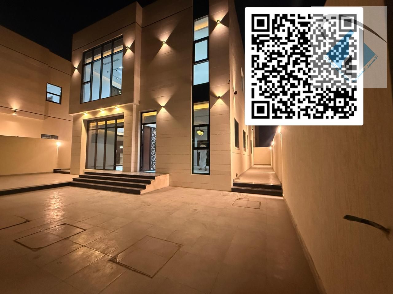 Own a luxury villa with no down payment, directly opposite a mosque, close to all amenities. Price (including registration and ownership fees) is nego