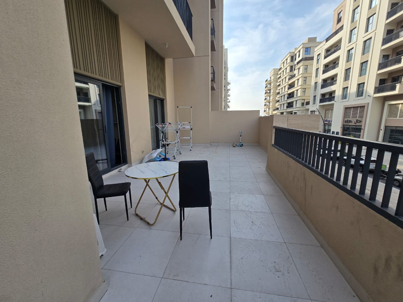 For sale One-bedroom apartment with living room in Maryam Island – Nada Building