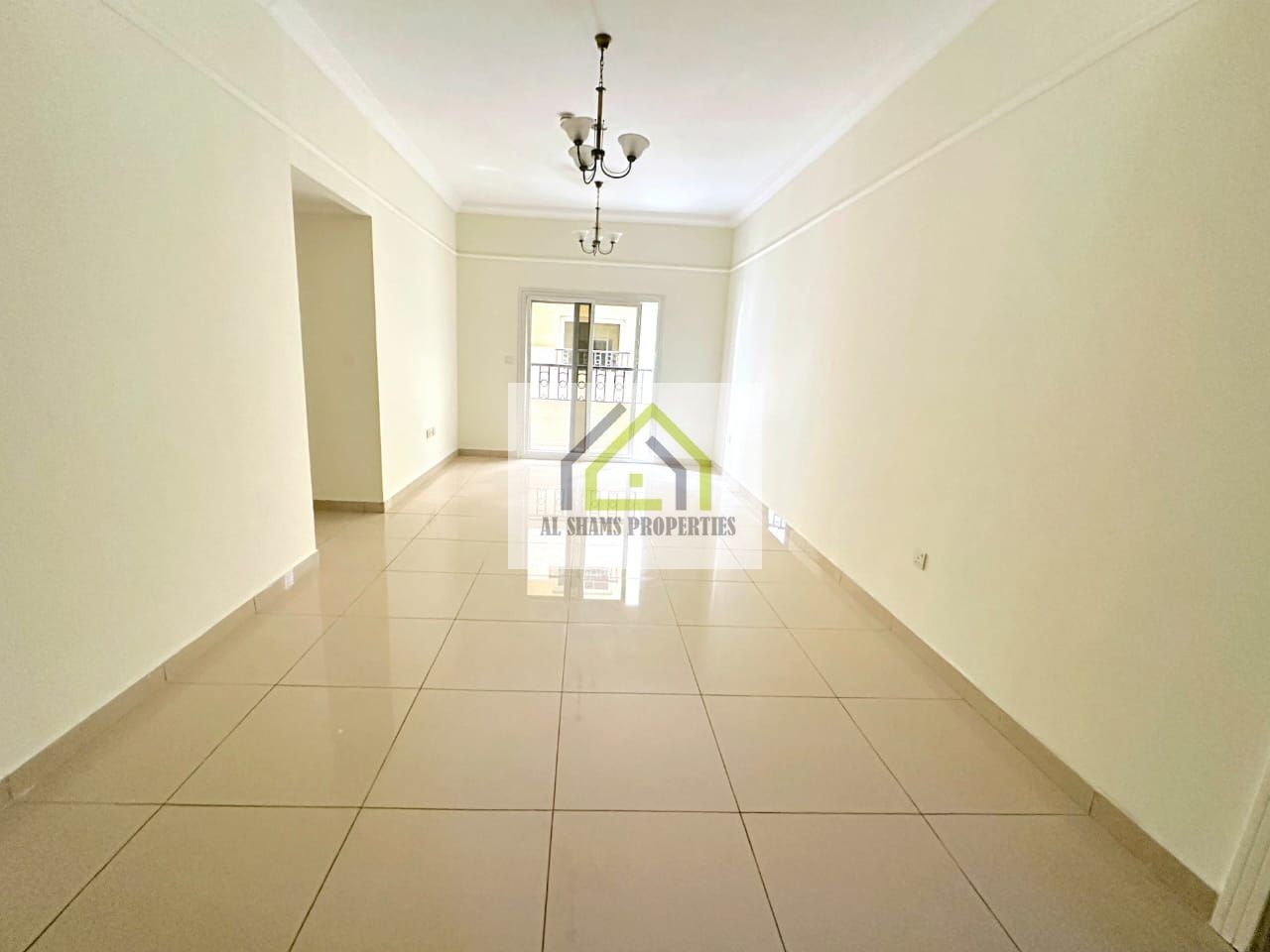 Ready to move Luxury 3BR with store room close to Alzahia city centre