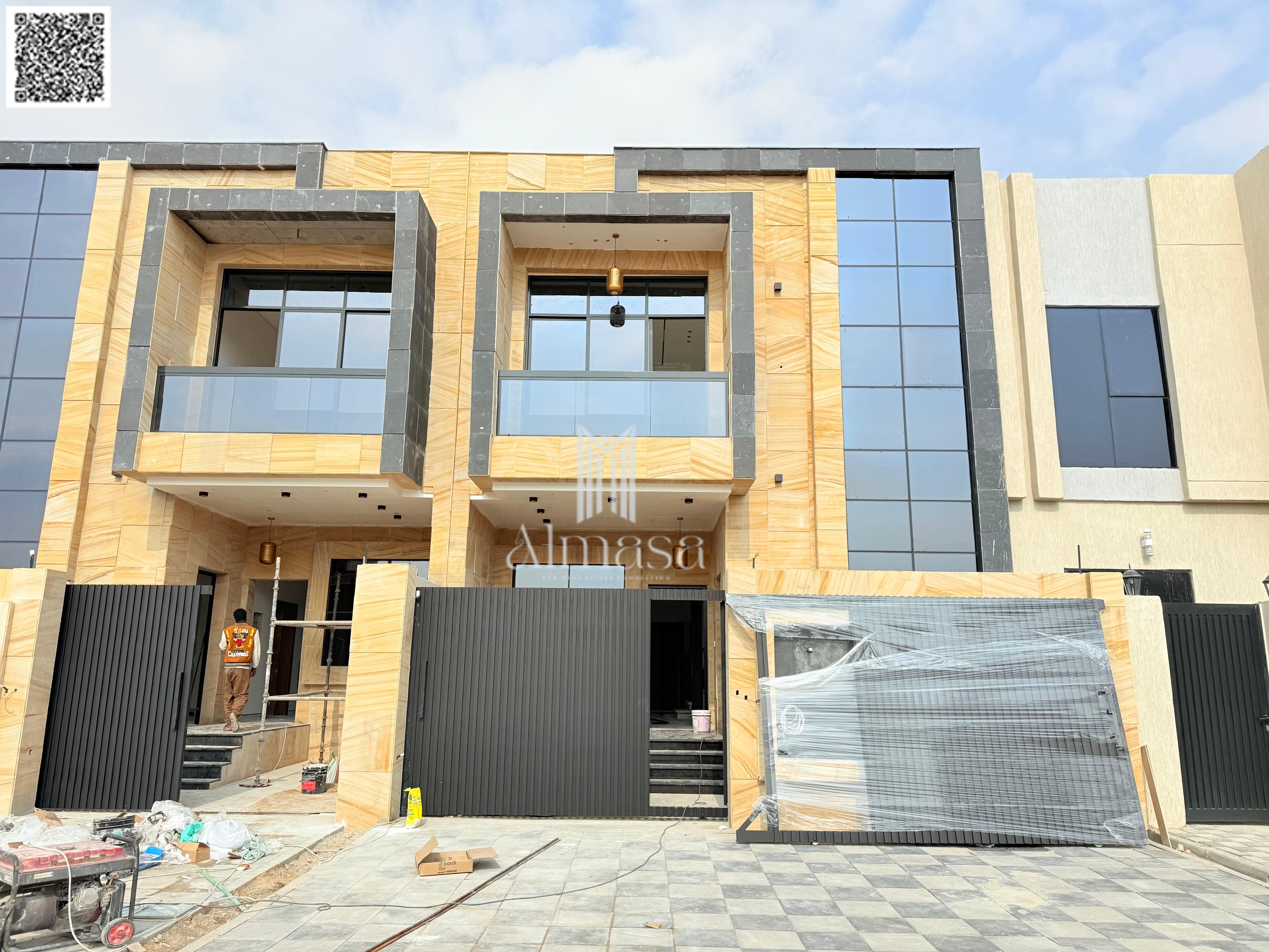 Own your dream villa at a very special price and with high-end finishing, close to the mosque and all services. Seize your opportunity now!