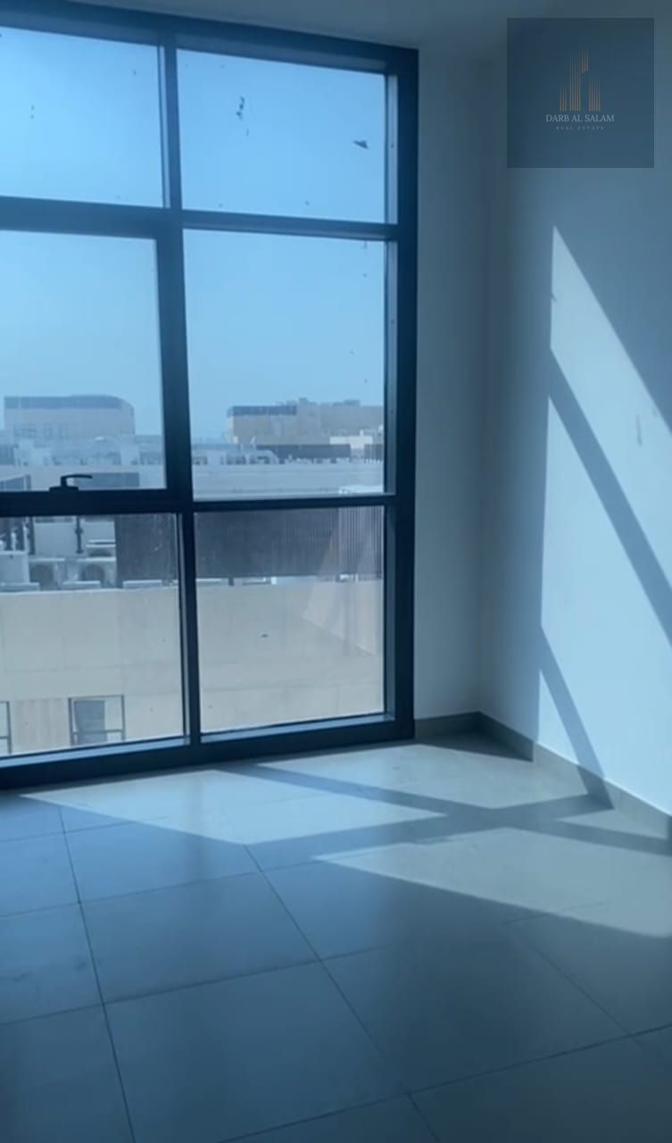 For sale apartment in Almamsha/ Sharjah