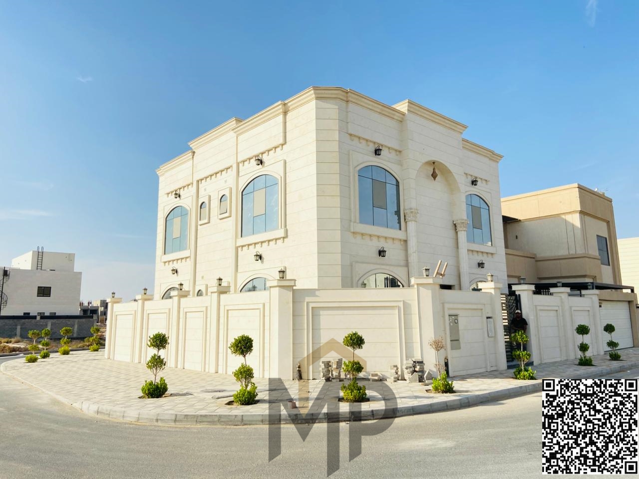A villa with all-inclusive price (electricity, water, and air conditioning) ready for occupancy in one of Ajman's most prestigious areas. Freehold own