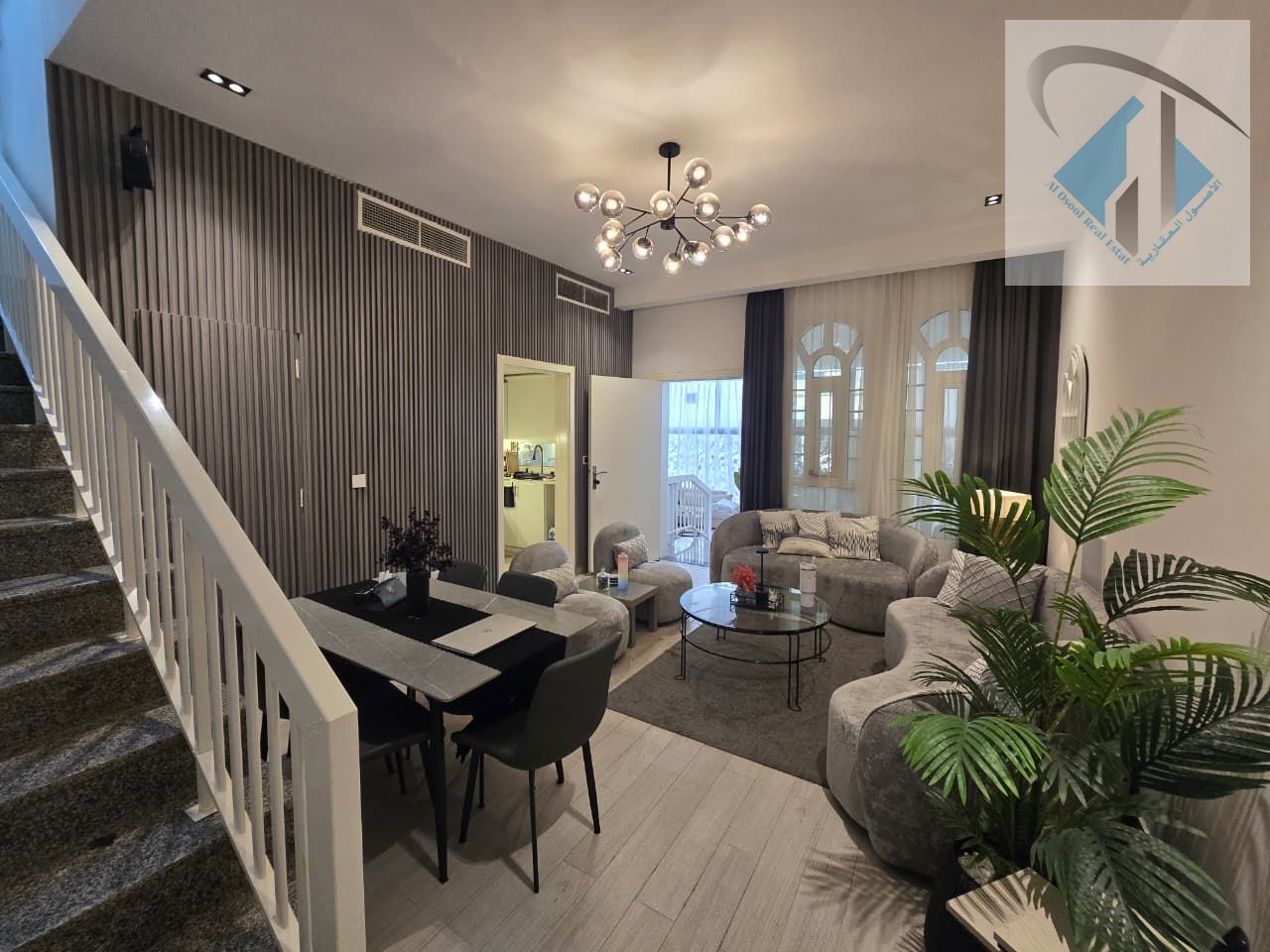 Own a 3-bedroom villa with an area of 2000 sq ft for 850,000. Freehold ownership and without services.