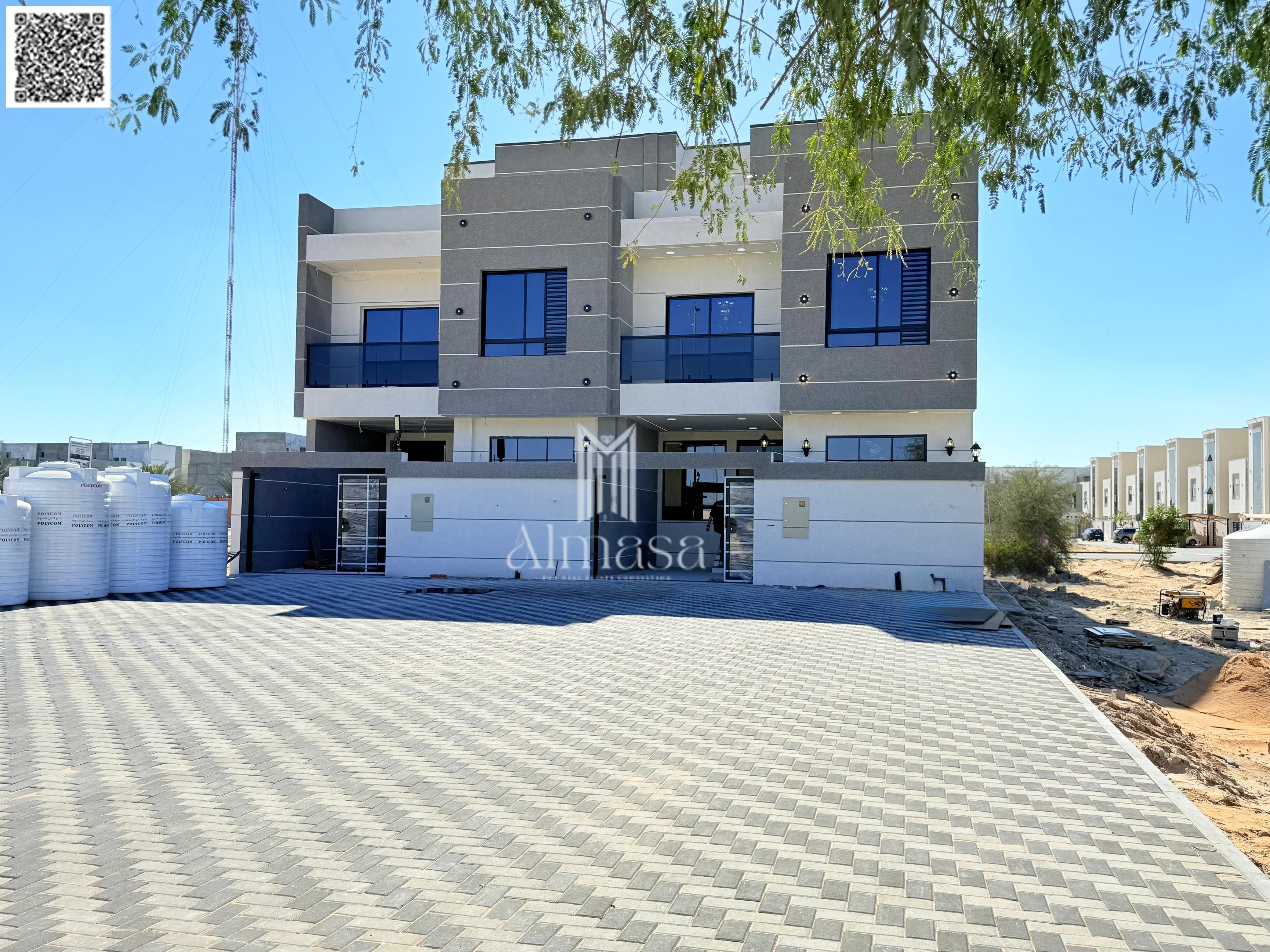 Luxury villa for sale, ready to move in, Al-Haliyo 2 | Registration and ownership fees included | 5 master bedrooms | High-end finishes