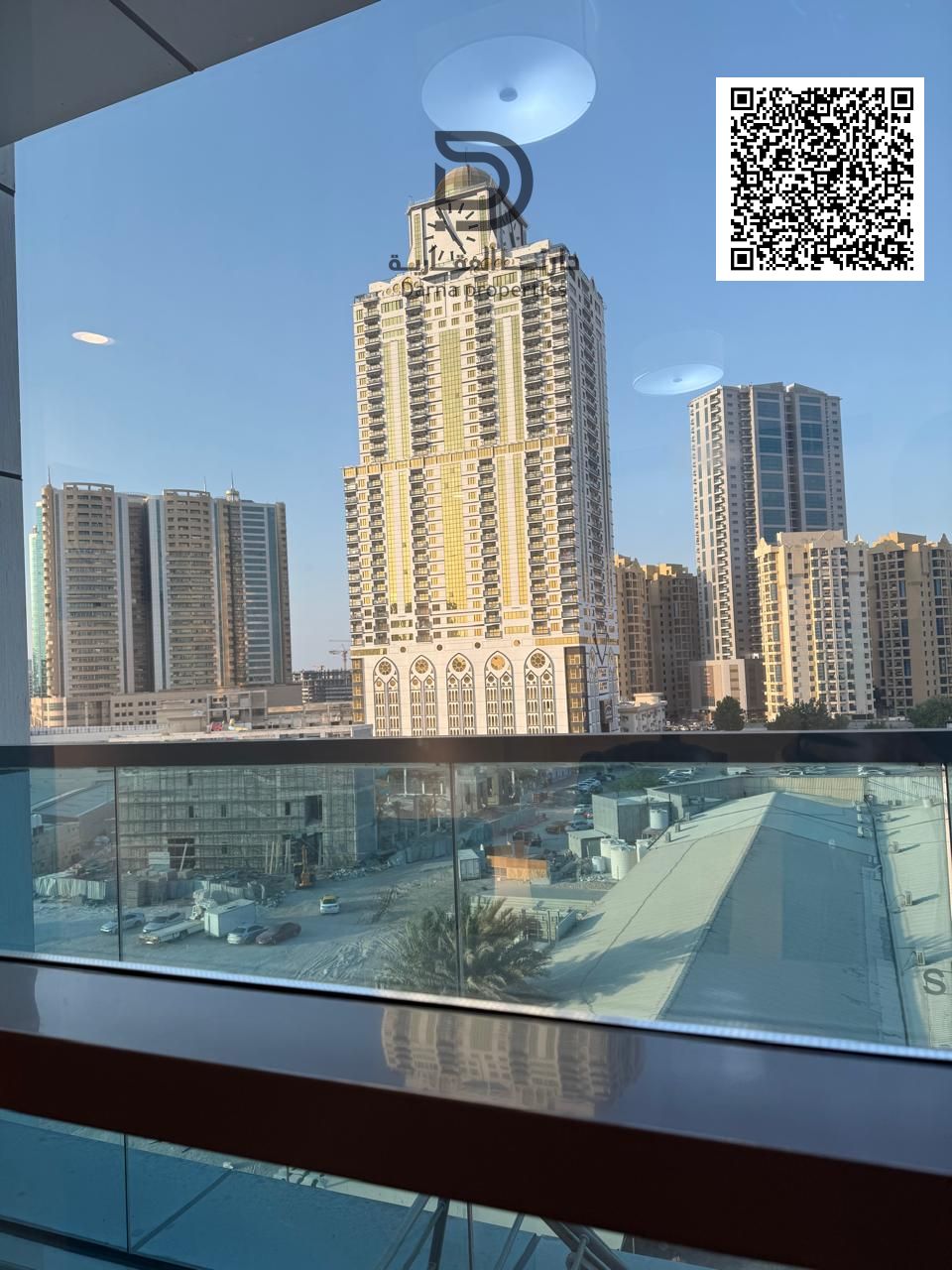Bedroom | Living Room | 2 Bathrooms | Closed Kitchen | Balcony | Private Parking