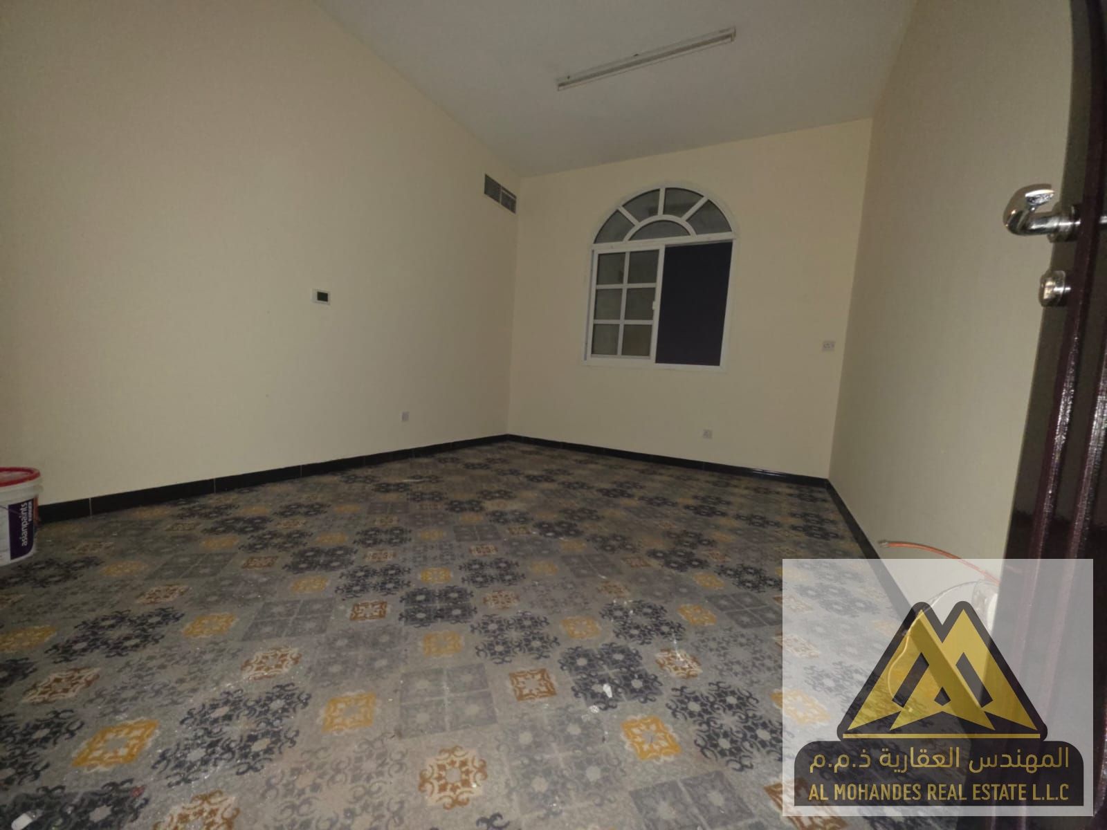 Large, separate kitchen with a distribution area | Excellent open view | Prime and vibrant location close to all services | Family accommodation only