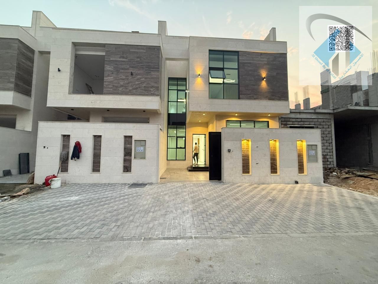 Villa for sale, registration fees included, no down payment, building area 3300 sq ft