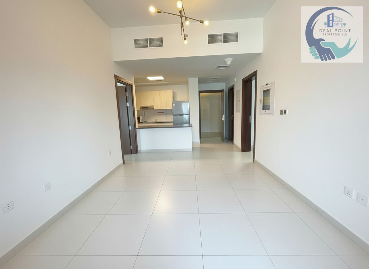 Spacious Apartment || Prime Location || Near-park