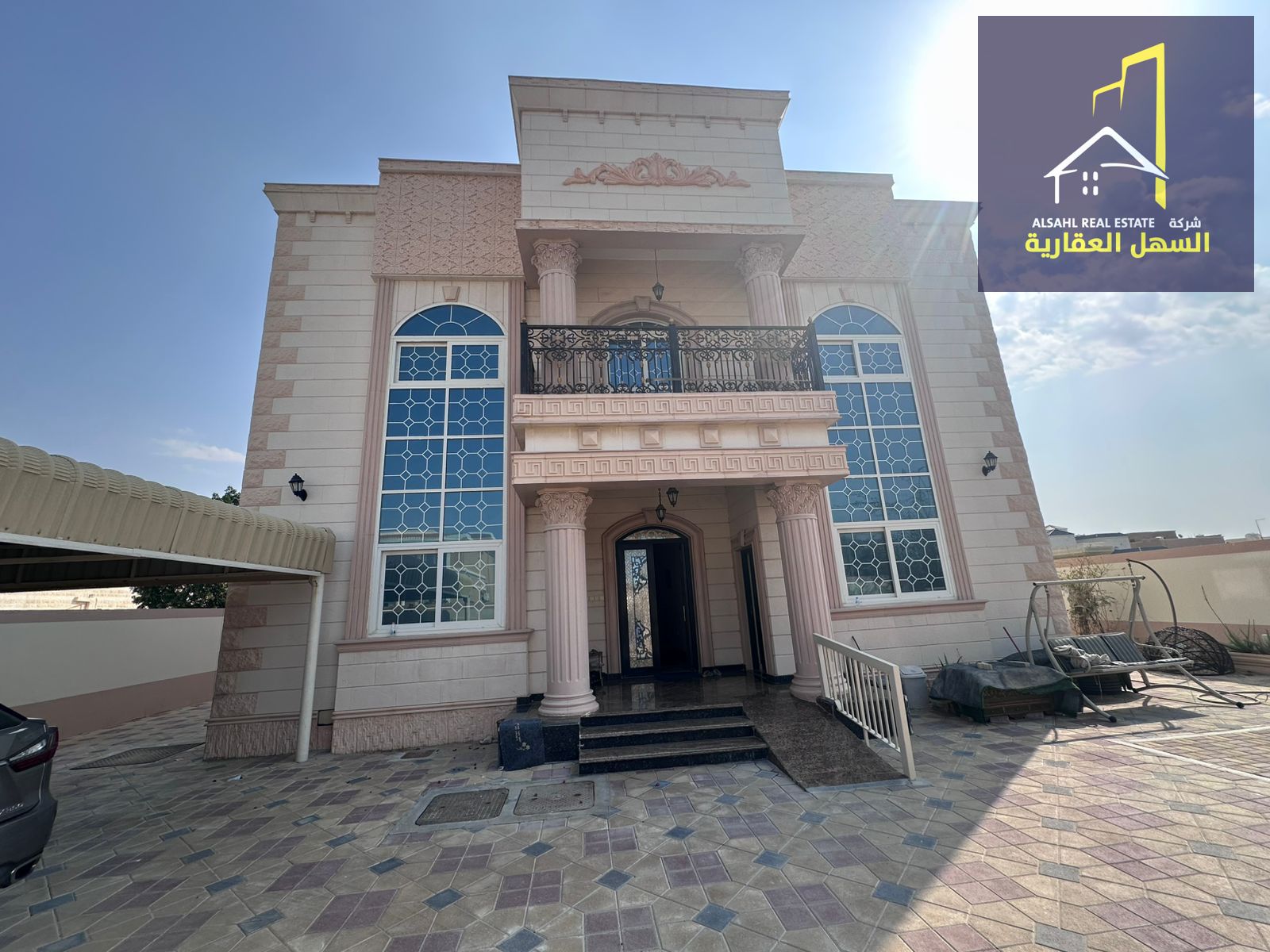 For sale: Residential villa in a prime location opposite the mosque on a main road in Al Nakheelat area, Al Heera suburb, Sharjah