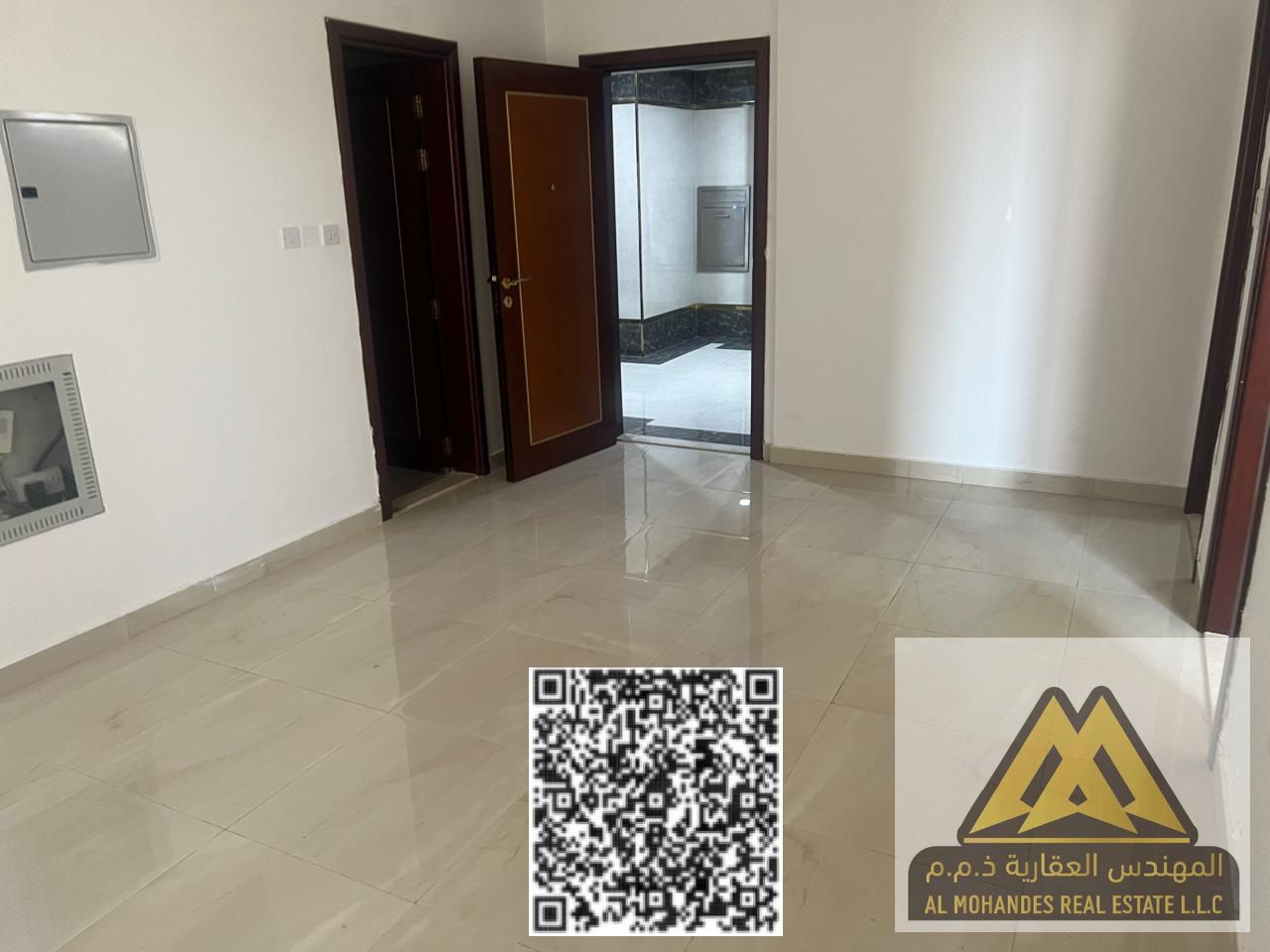 It features a good-sized, practical design suitable for comfortable living, with clean finishes and excellent condition. The apartment is equipped wit