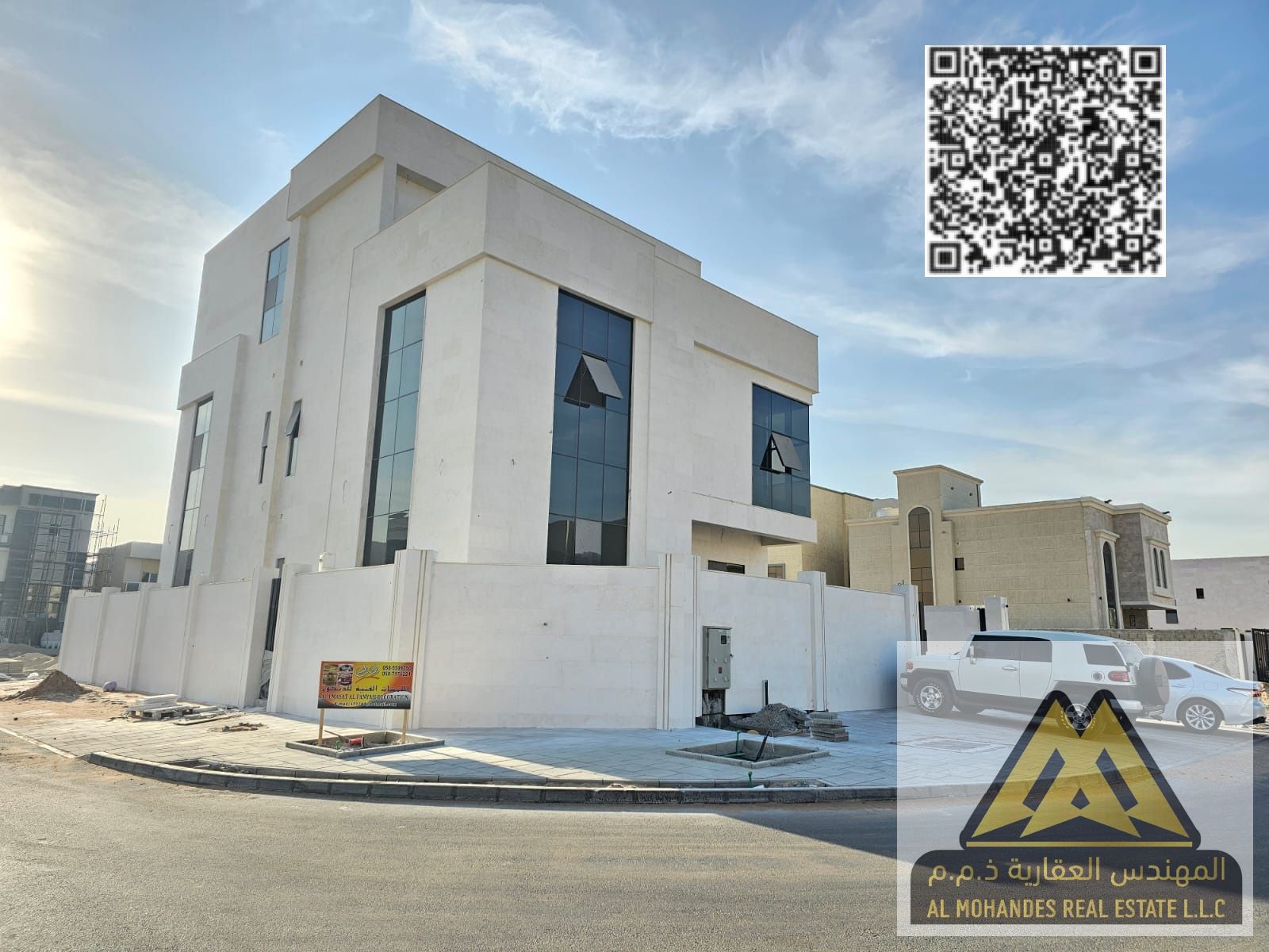 A distinctive villa in a strategic location on a corner lot, meticulously designed to offer the highest levels of comfort and luxury, ideal for upscal