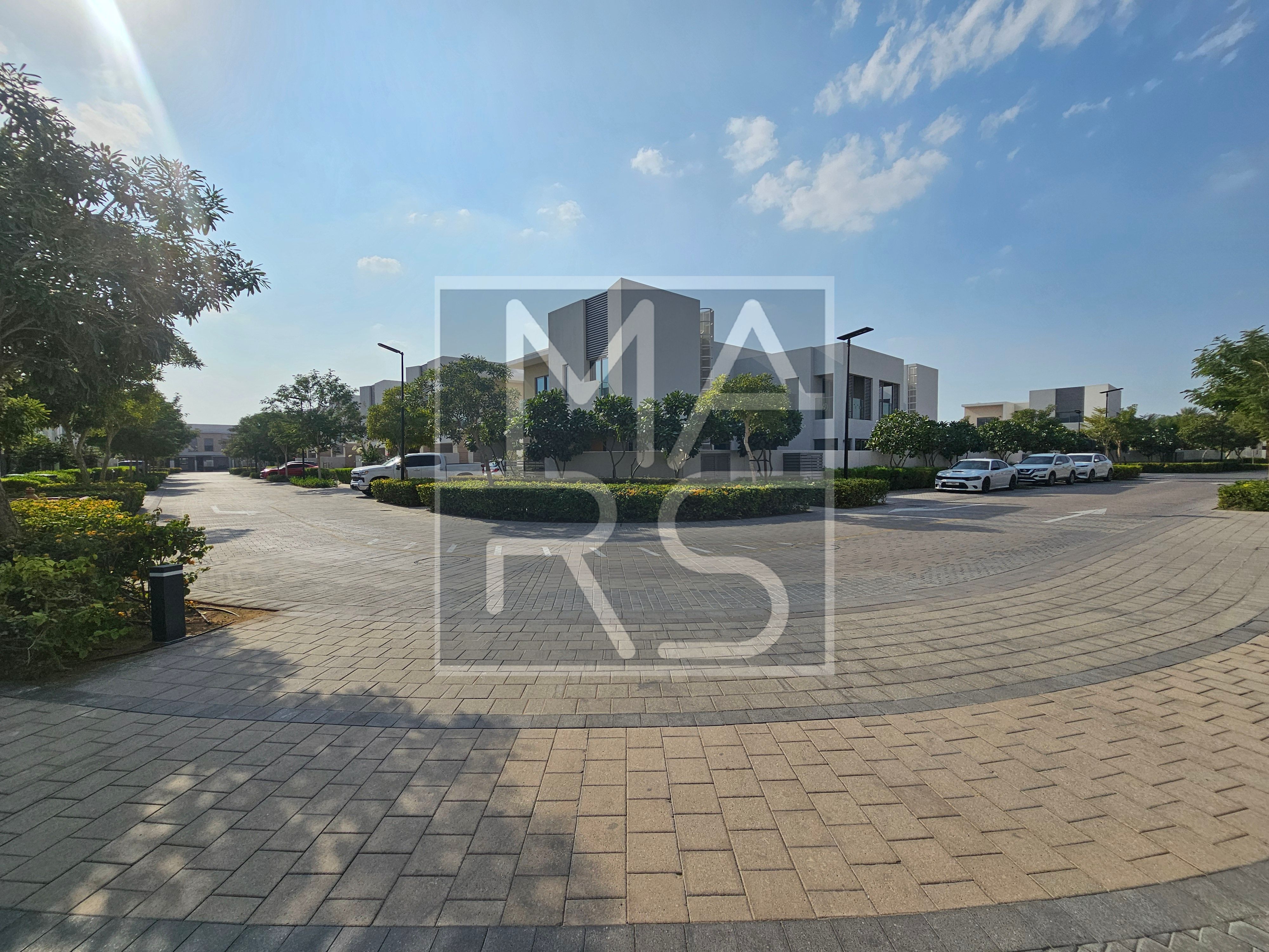 IDEAL FAMILY HOME | Vacant | Prime Location