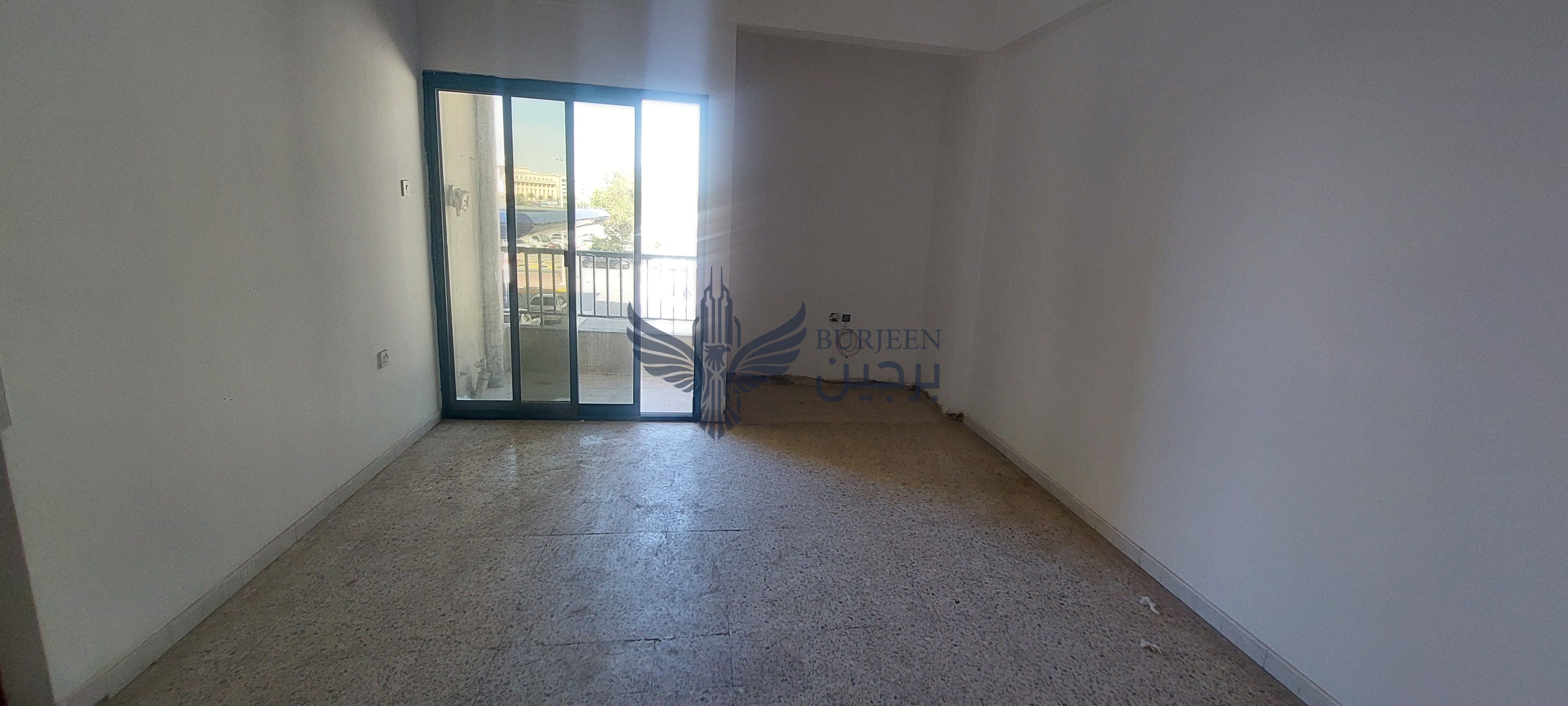1 BHK APARTMENT FAMILY BUILDING WITH BALCONY FULLY BEAUTIFUL VIEW