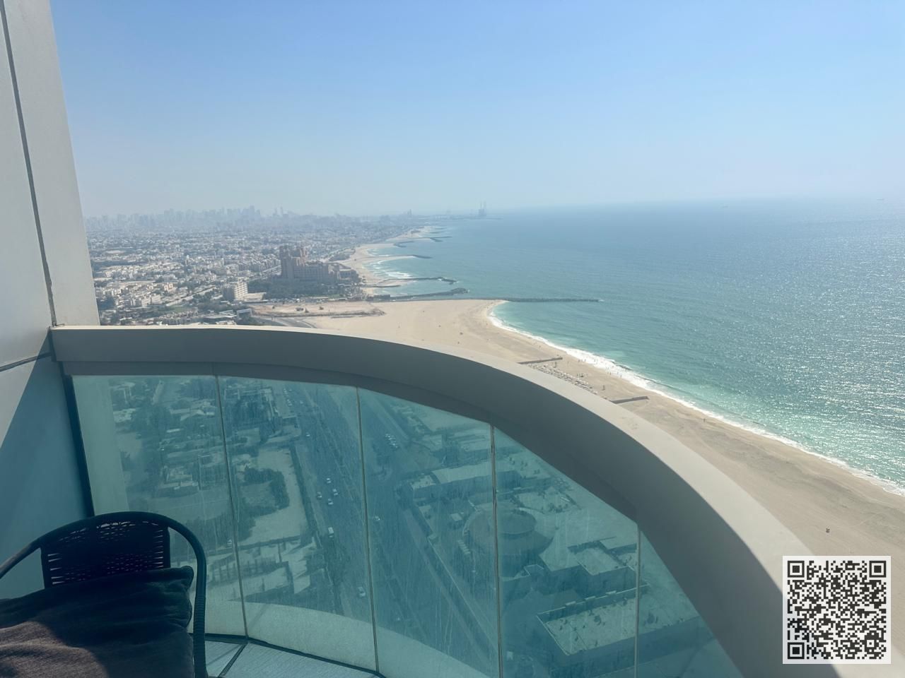 The most luxurious two-bedroom apartment, with sea view balcony, including all services, with a gym, swimming pool, and private parking